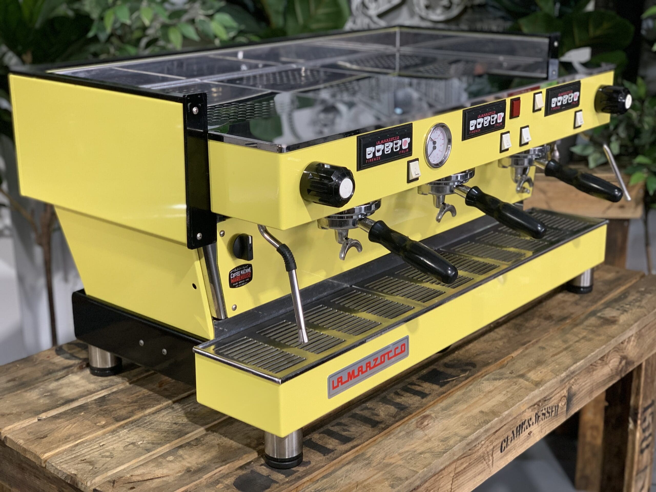 La Marzocco Linea Classic 3 Group Lego Yellow