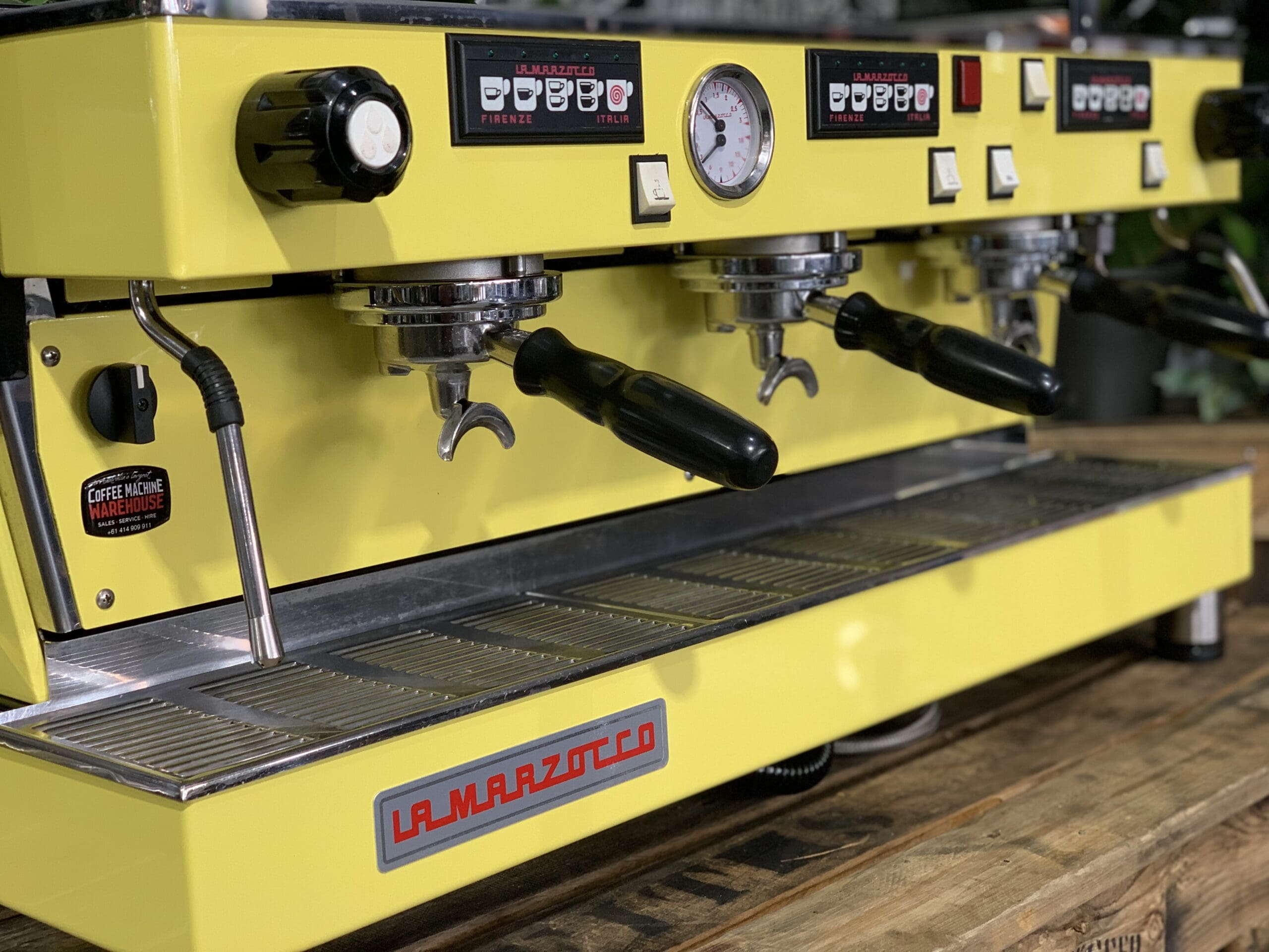 La Marzocco Linea Classic 3 Group Lego Yellow