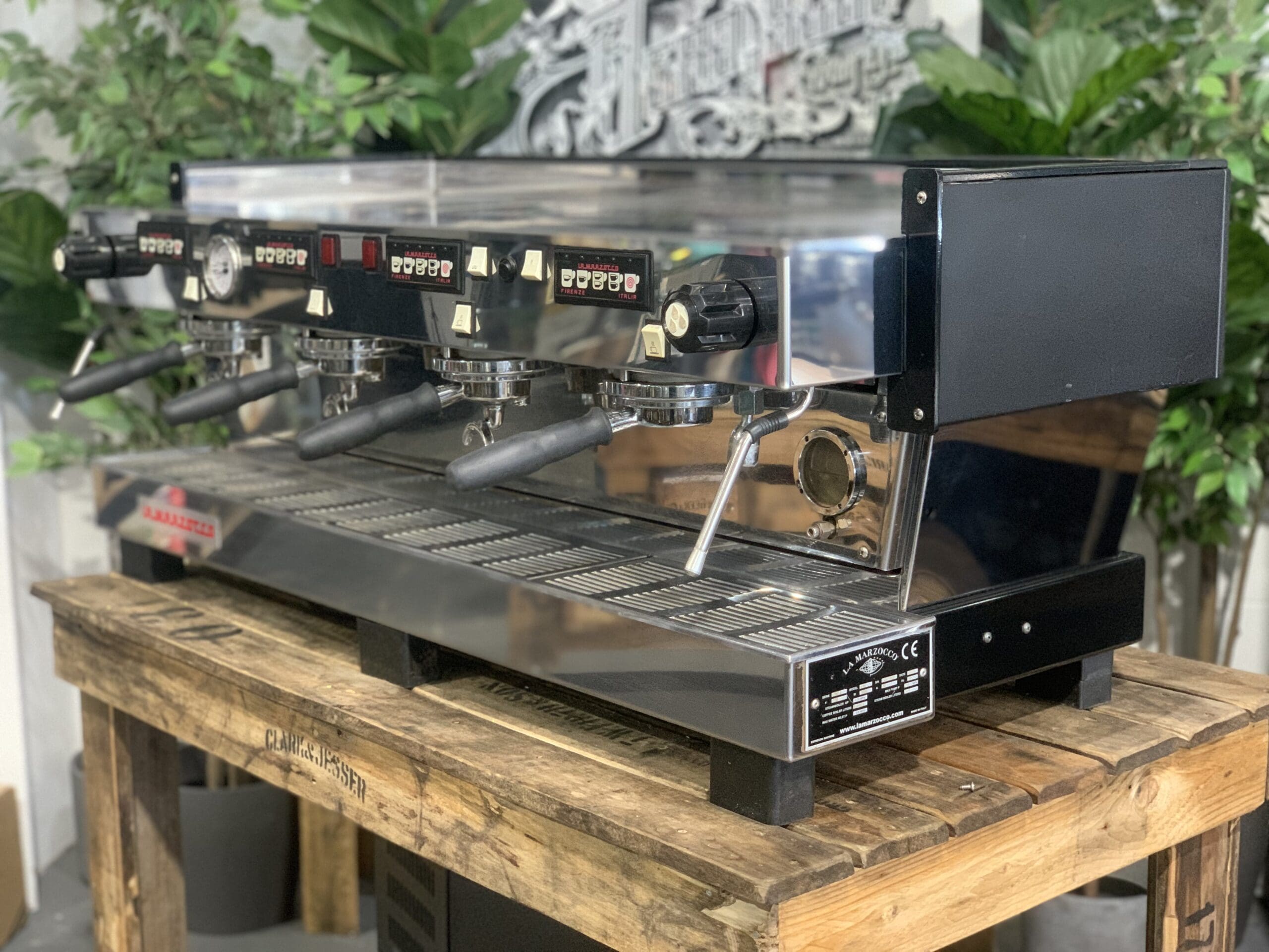 La  Marzocco Linea Classic 4 Group Black &amp; Stainless Steel