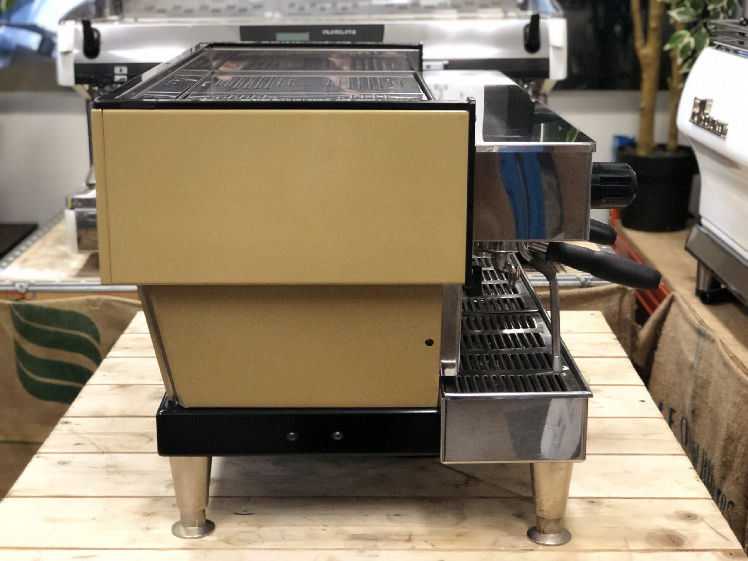 La  Marzocco Linea Classic 3 Group Golden Brown