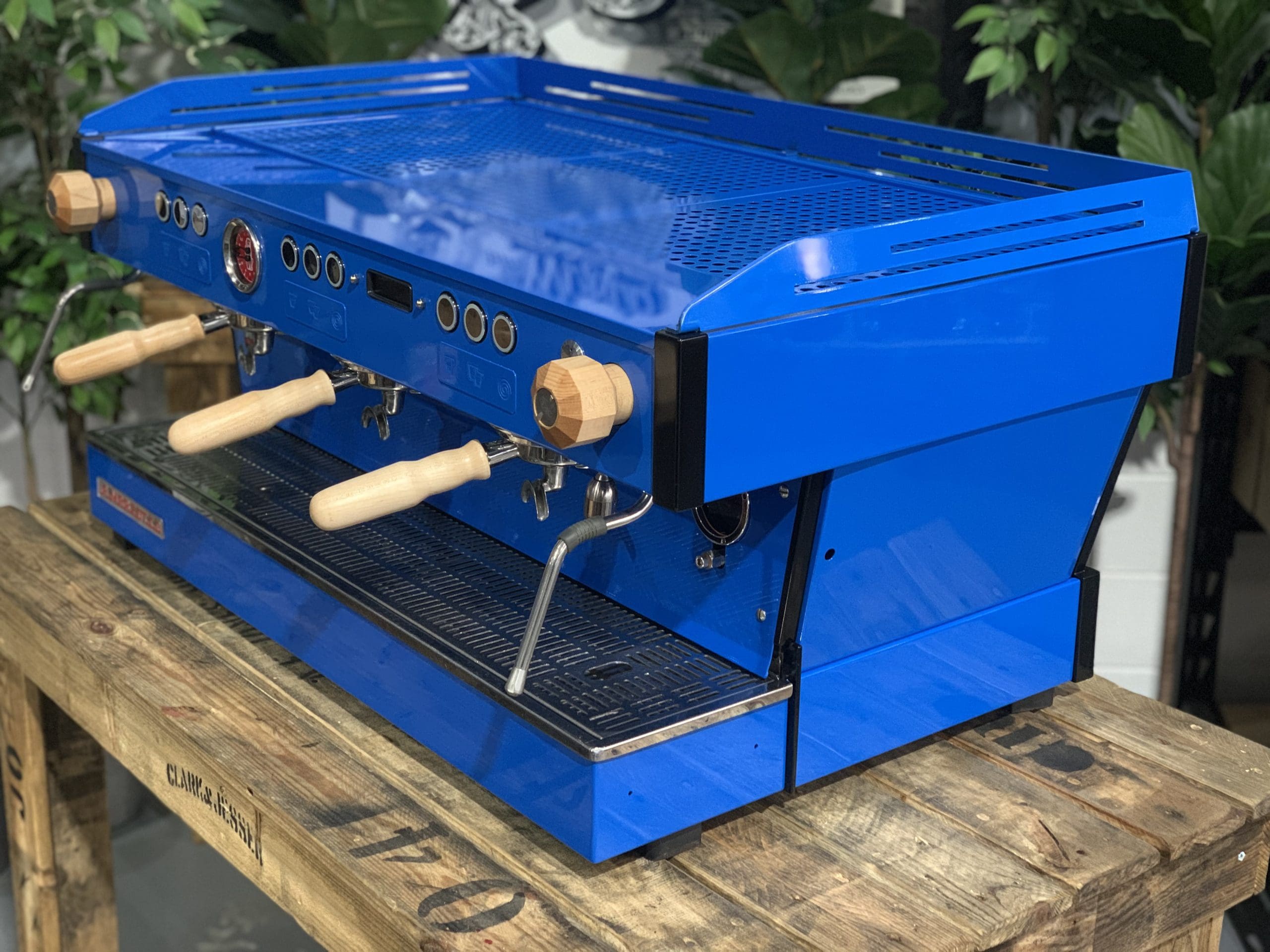 La Marzocco Linea PB 3 Group Blue with Timber