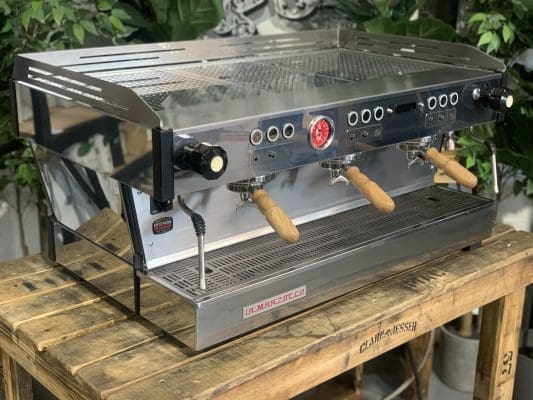 La Marzocco Linea PB 3 Group Black w. Timber Handles