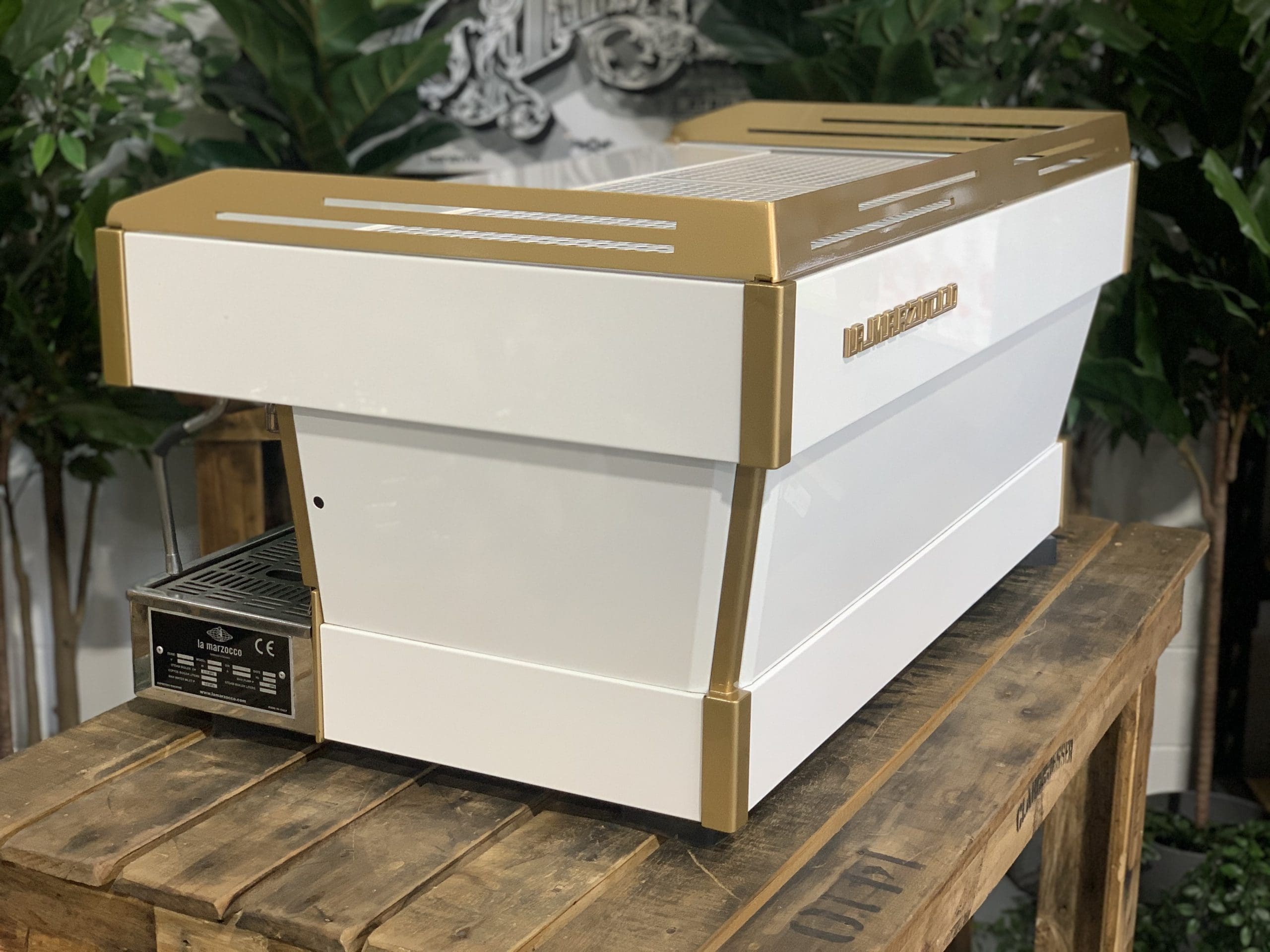 La Marzocco Linea PB 3 Group White & Gold with Pesado Handles