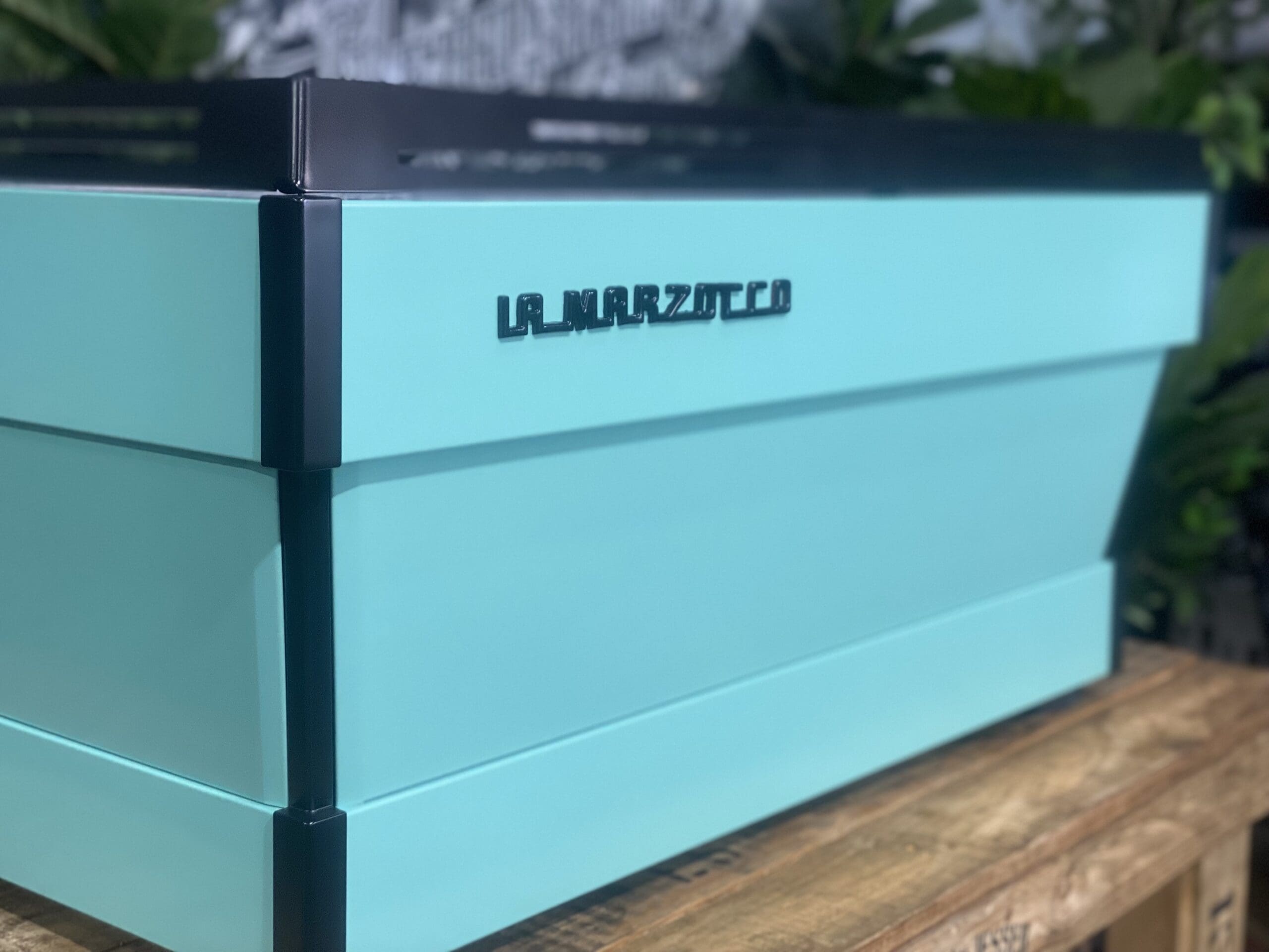 La Marzocco Linea PB 3 Group Aqua Full Custom - New