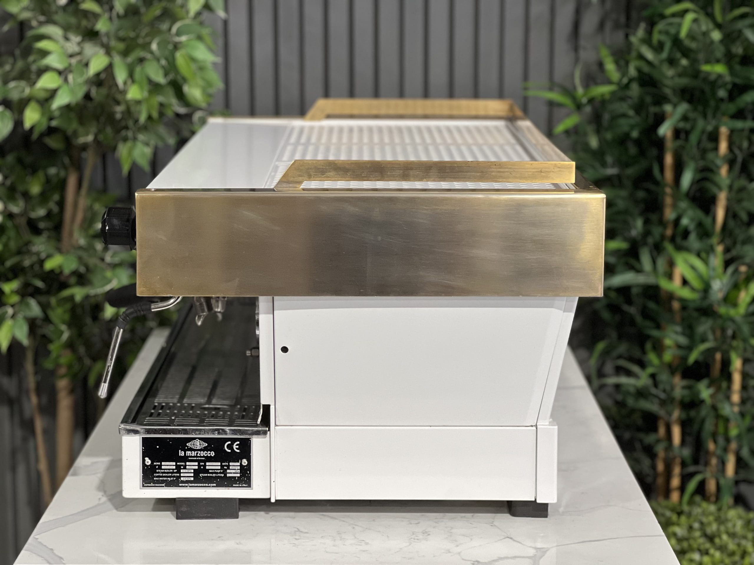 La Marzocco Linea PB 3 Group White & Gold