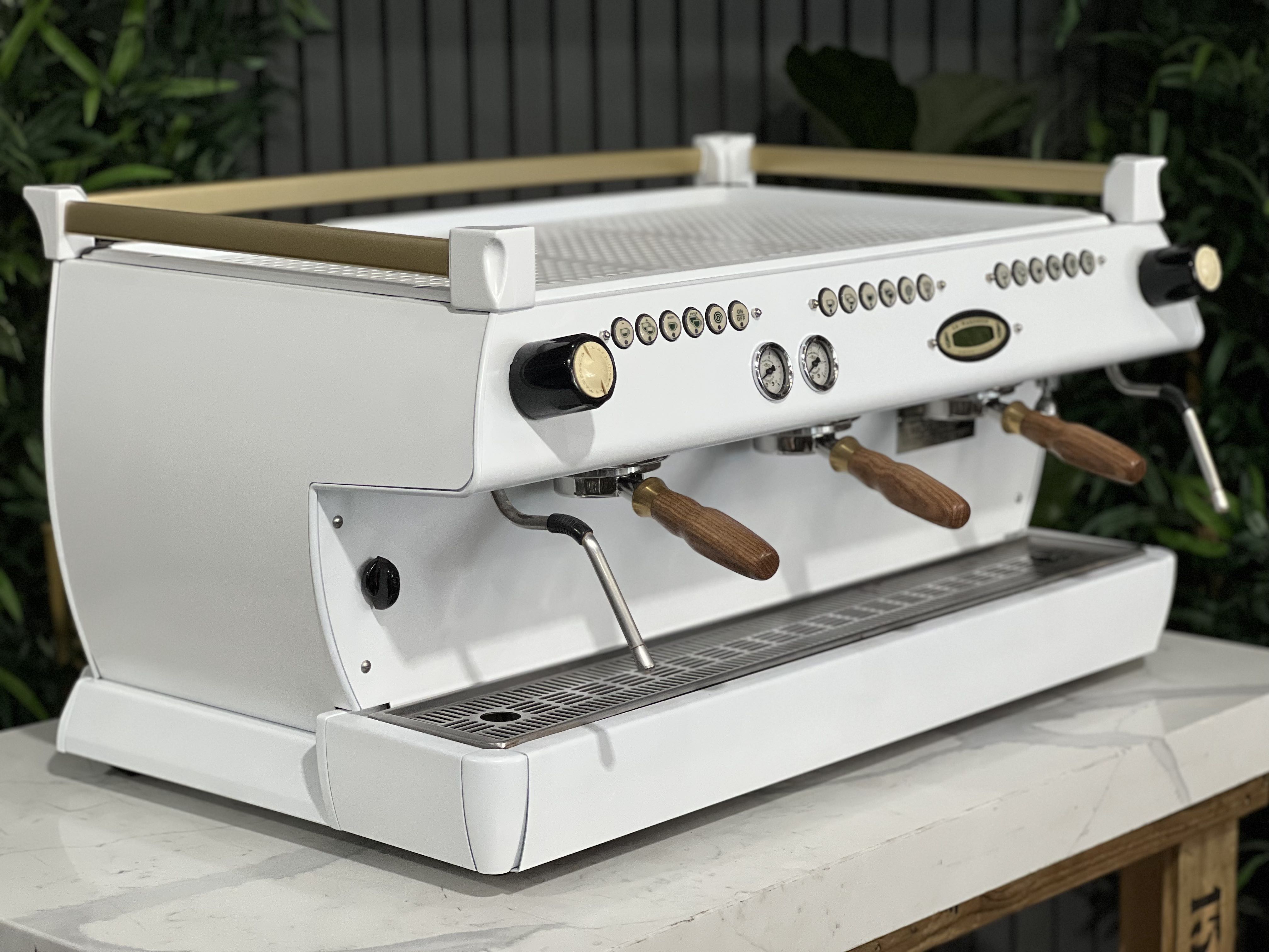 La Marzocco Gb5 3 Group Espresso Coffee Machine White & Gold With Pesado Group Handles