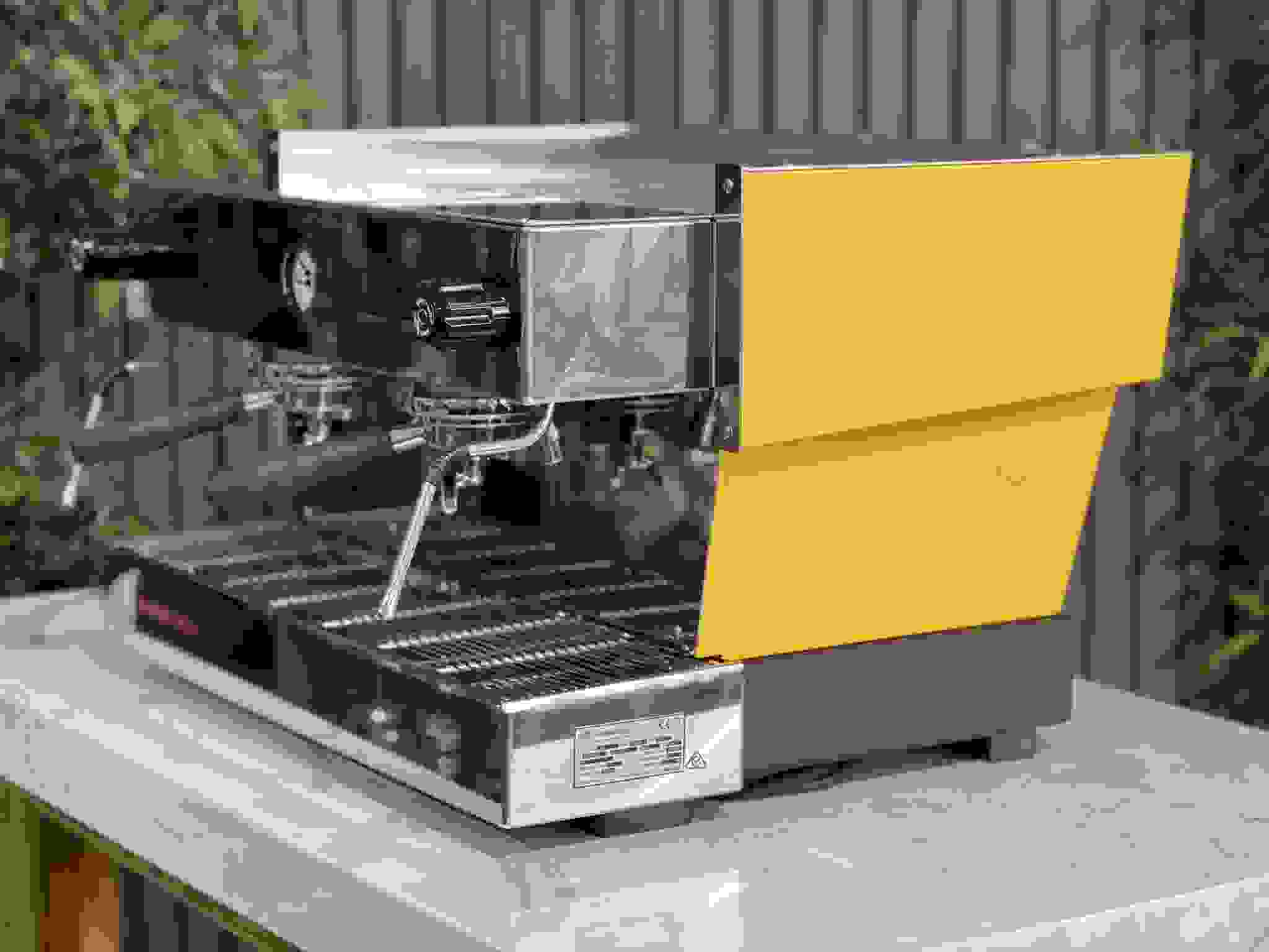 La Marzocco Linea Classic S AV 2 Group Yellow