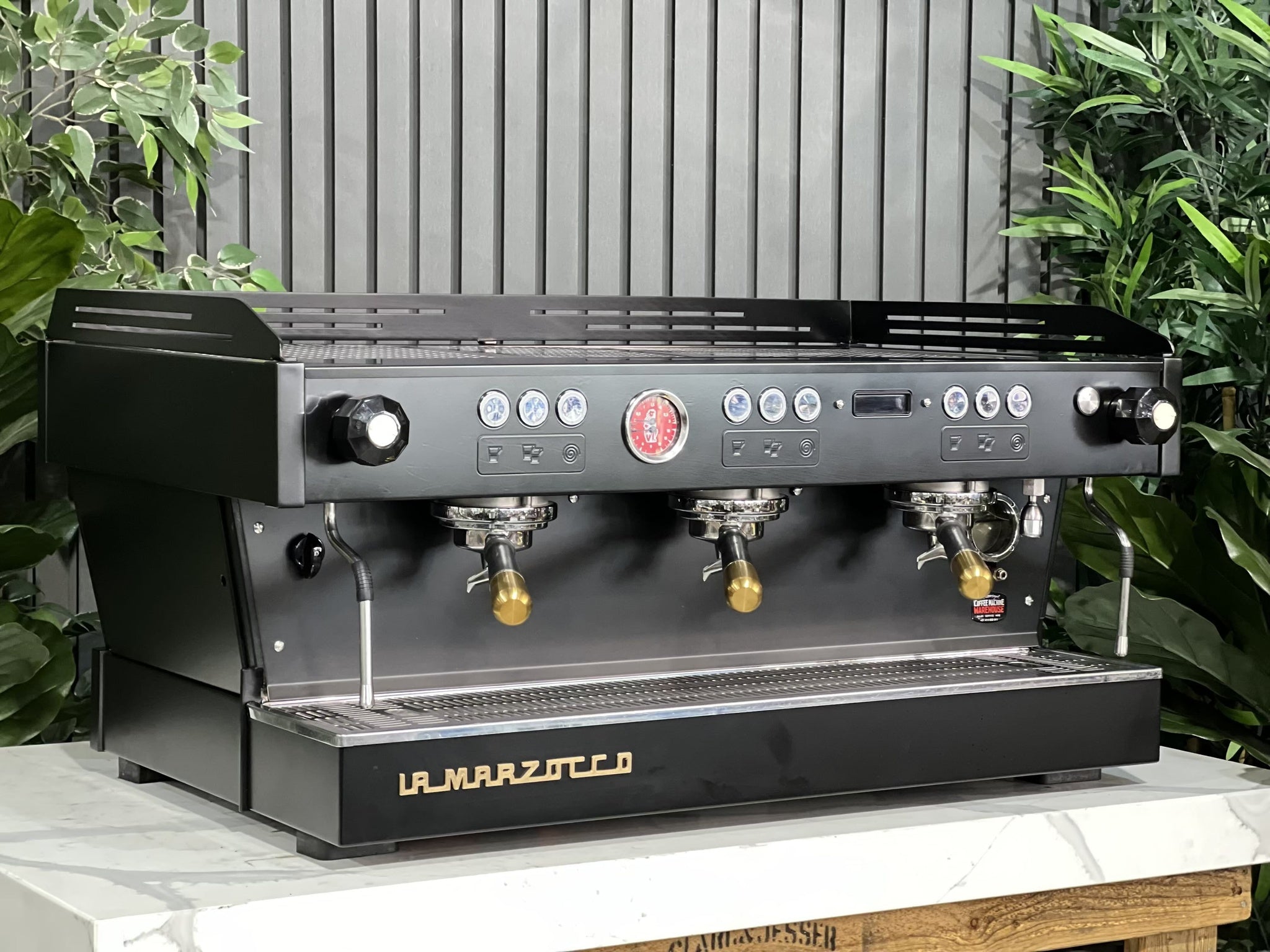 La Marzocco Linea PB 3 Group Black with Gold Pesado & Gold Logo