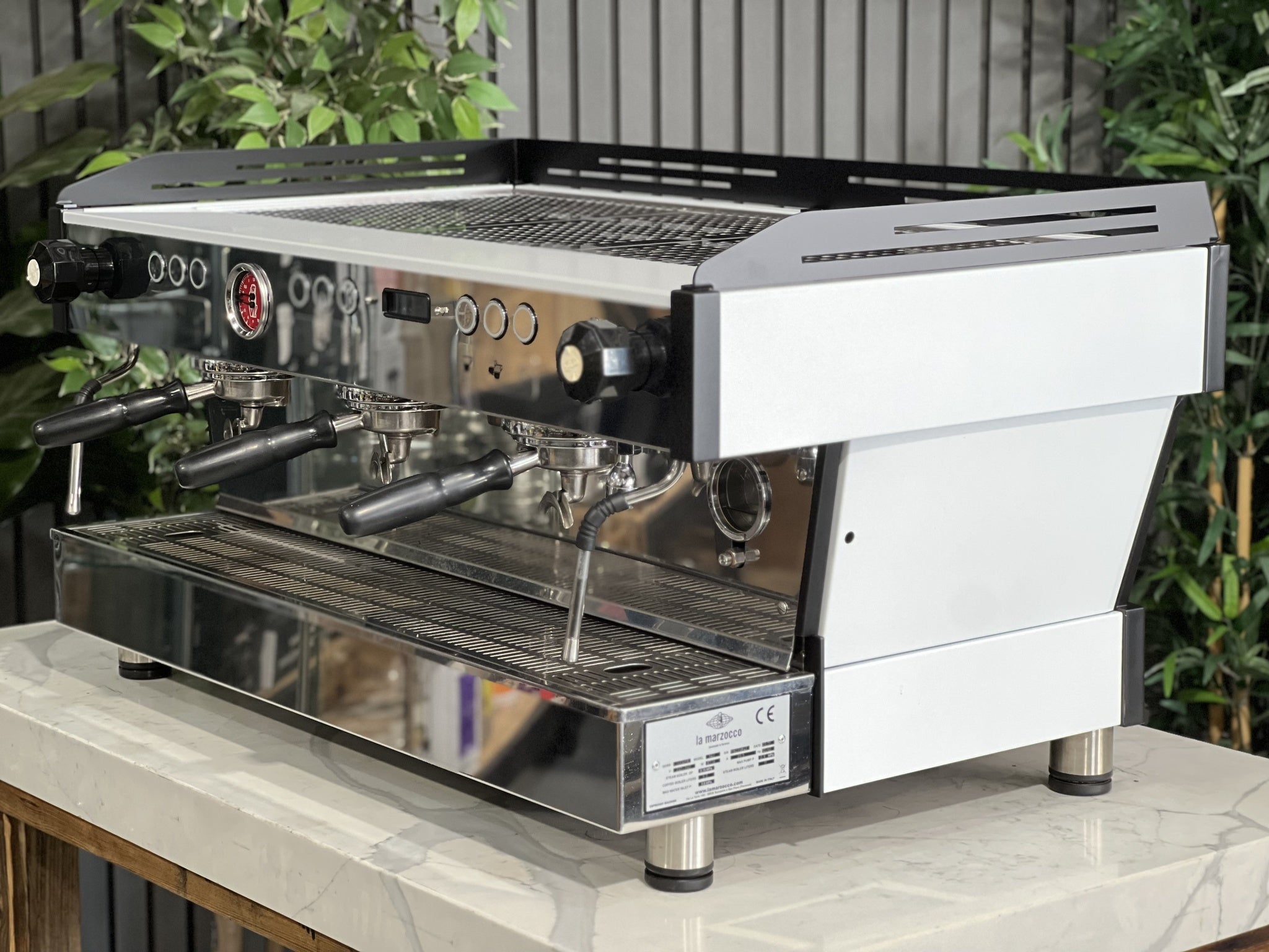 La Marzocco Linea PB 3 Group White, Stainless & Black