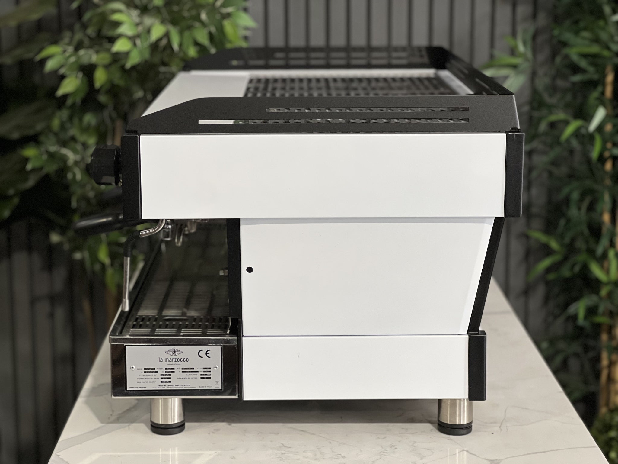 La Marzocco Linea PB 3 Group White, Stainless & Black