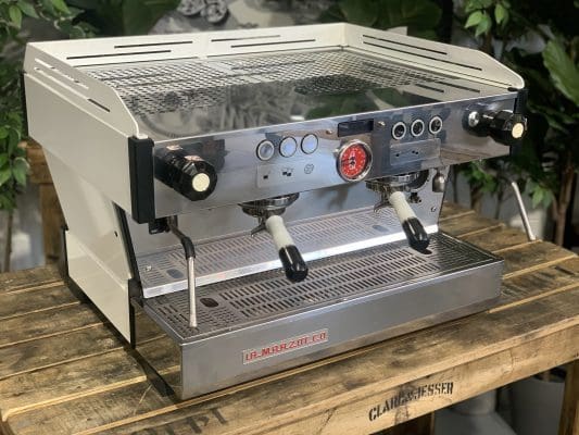 La Marzocco Linea PB 2 Group White w. Pesado Group Handles