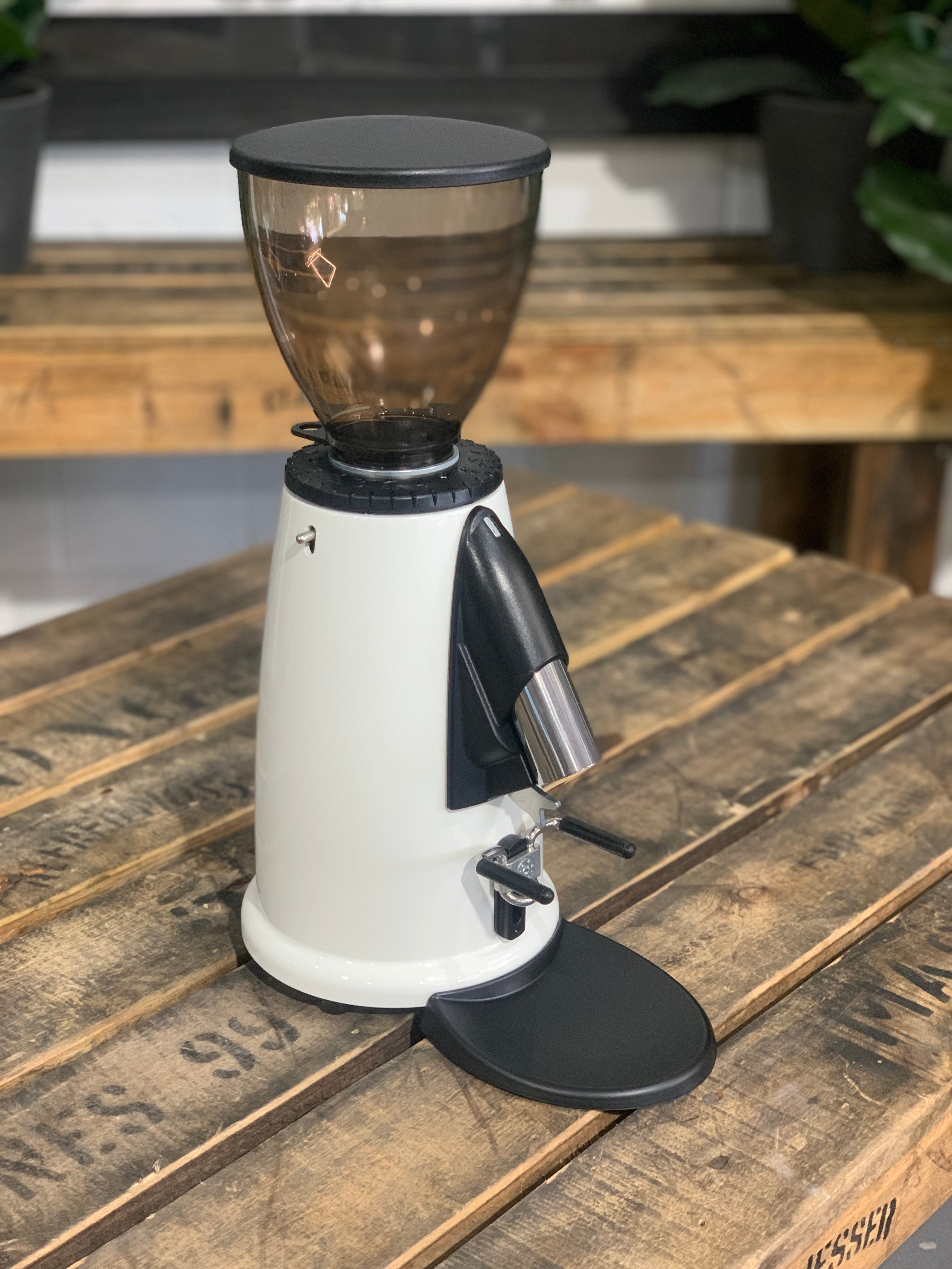 Macap M2M Manual Grind On Demand Coffee Grinder White - New