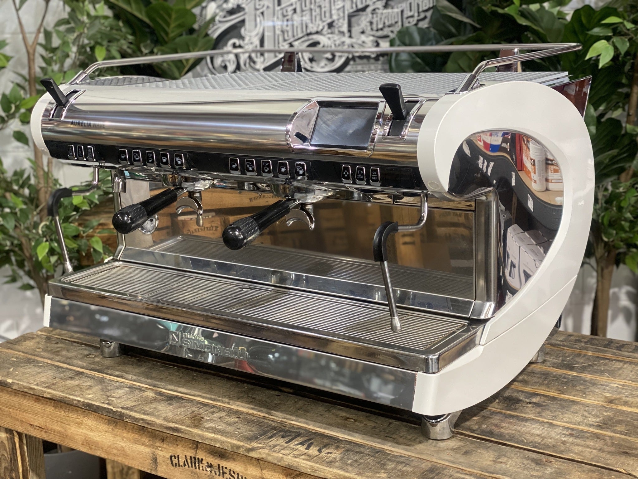 Nuova Simonelli Aurelia Wave 2 Group White & Stainless