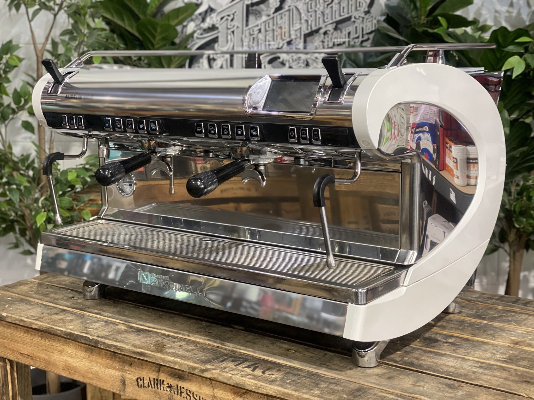 Nuova Simonelli Aurelia Wave 2 Group White & Stainless