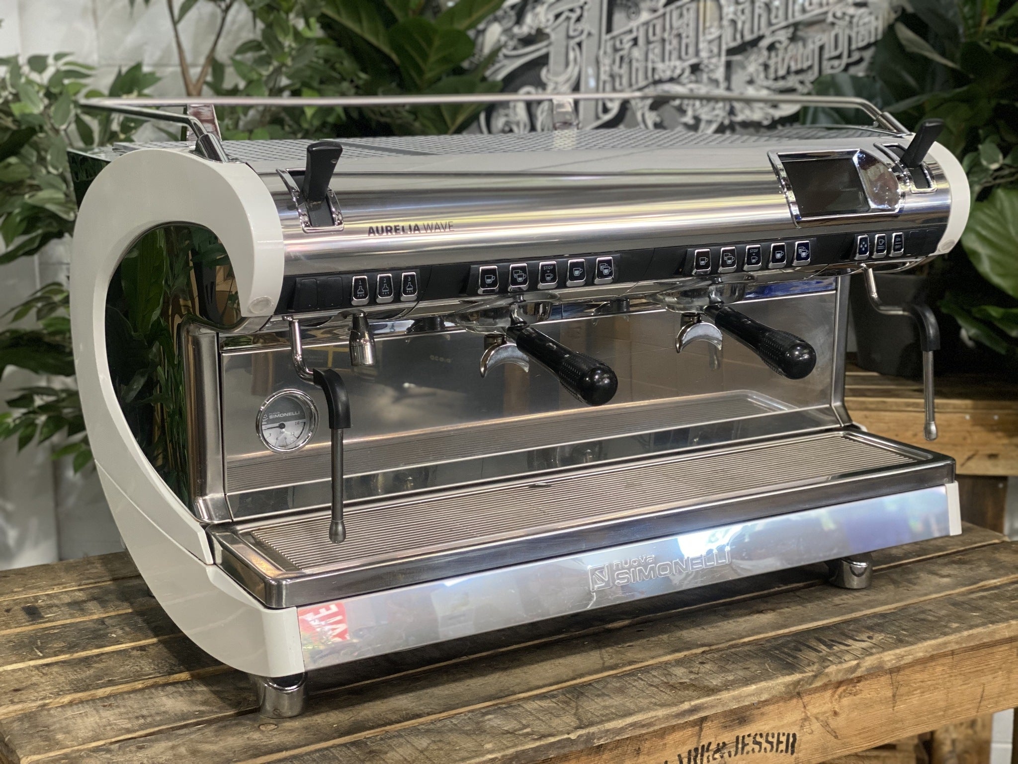 Nuova Simonelli Aurelia Wave 2 Group White & Stainless