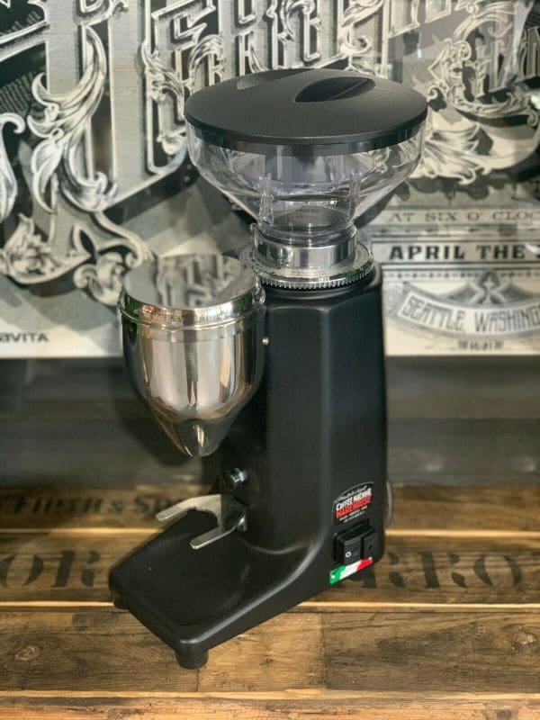 Quamar M80 Push Grinder Black - New