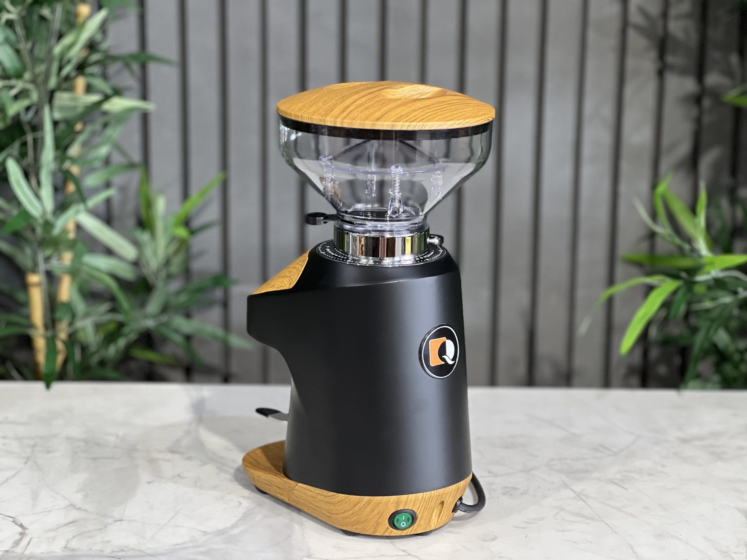 Quamar Nemo-Q Electronic Grinder Black & Timber - New