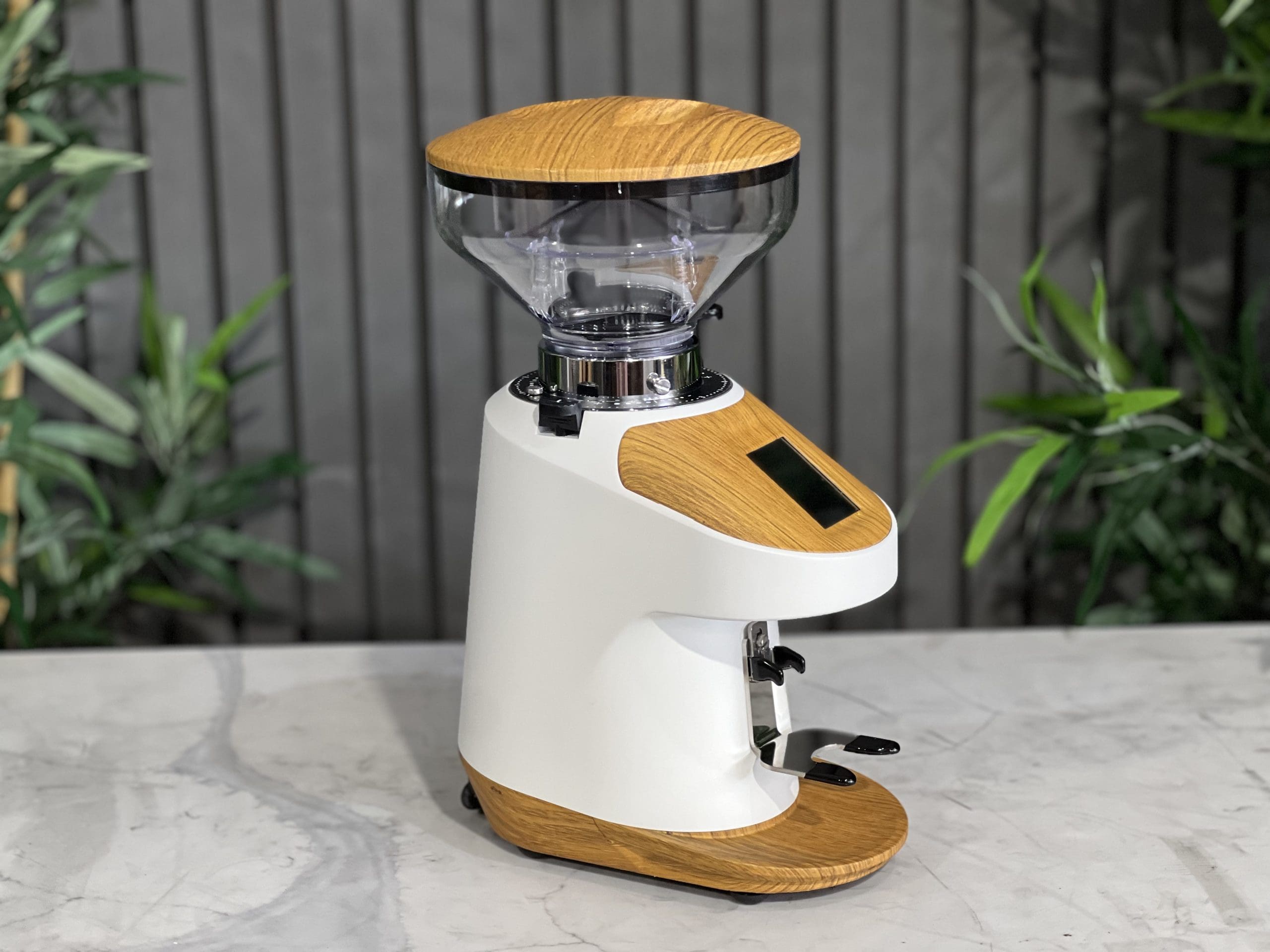 Quamar Nemo-Q Electronic Grinder White & Timber - New