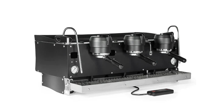 Synesso S300 3 Group Black - New