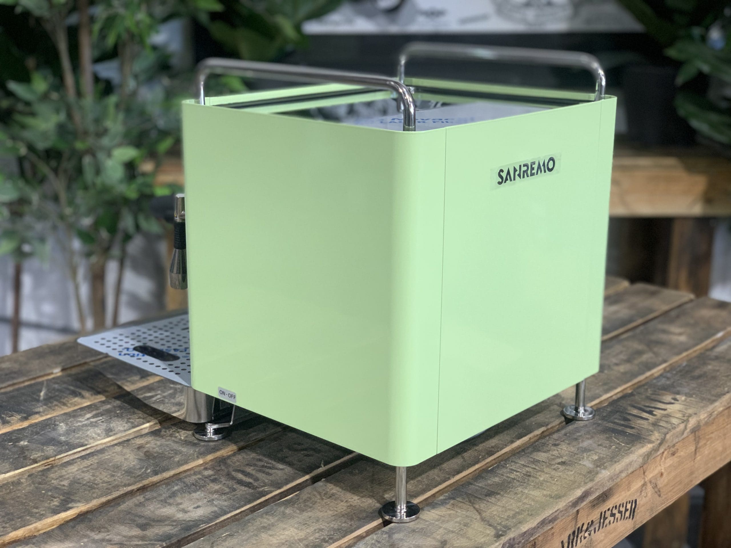 San Remo Cube R 1 Group New – Lime Green