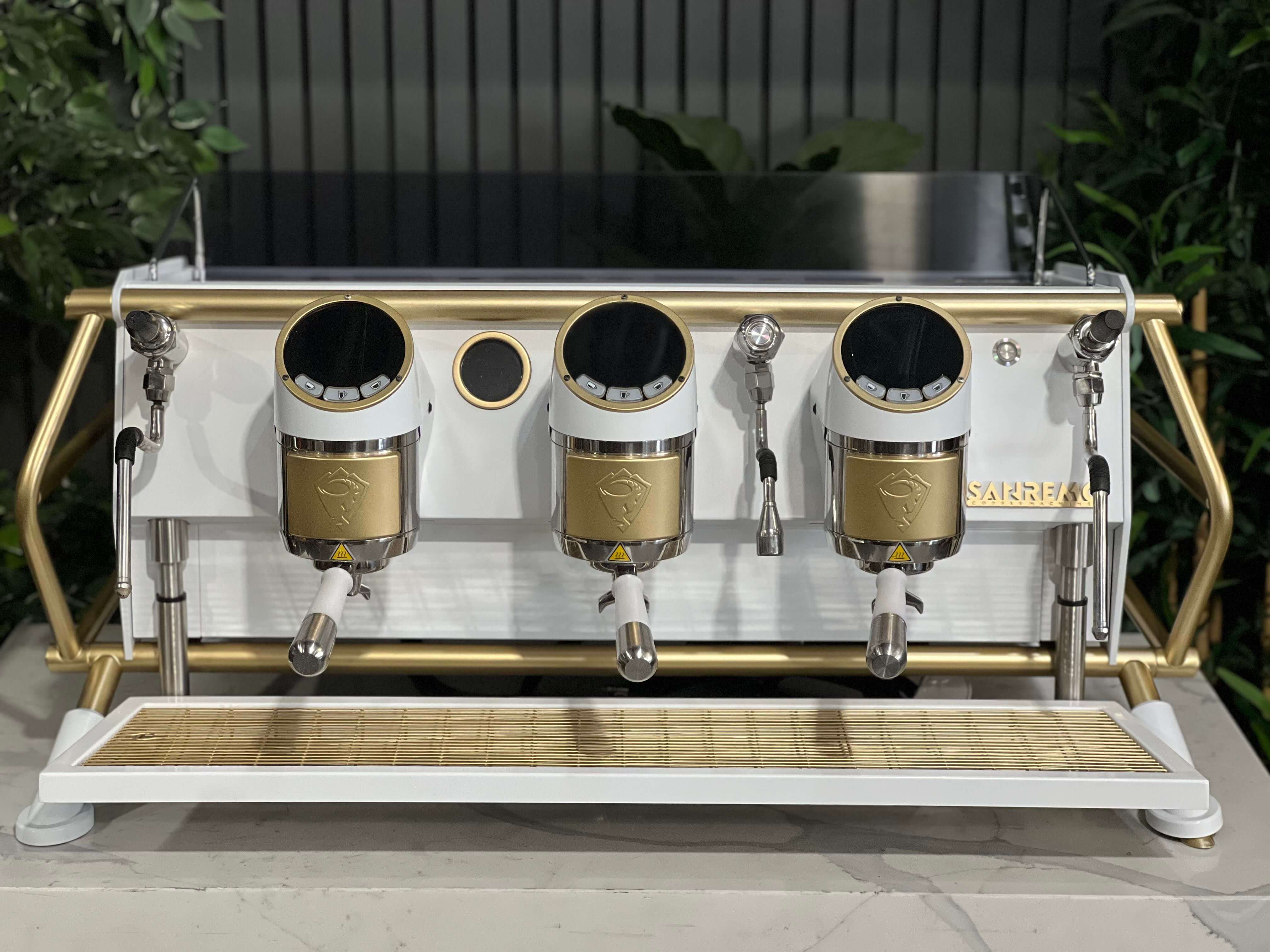 San Remo Cafe Racer 3 Group White & Gold Coffee Machine