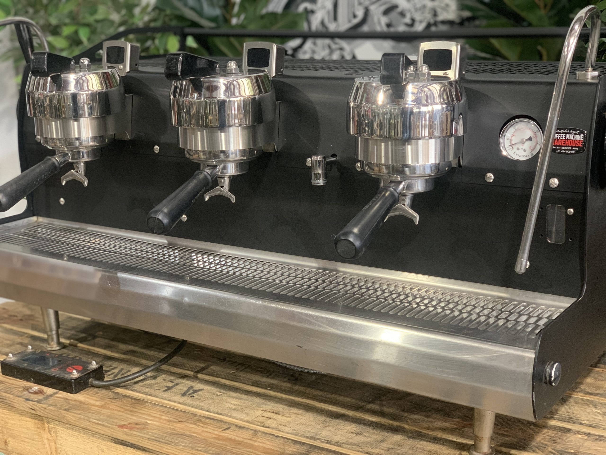 Synesso Cyncra 3 Group Matte Black w. Shot Timers