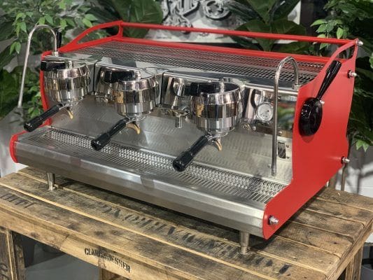 Synesso Cyncra 3 Group Red