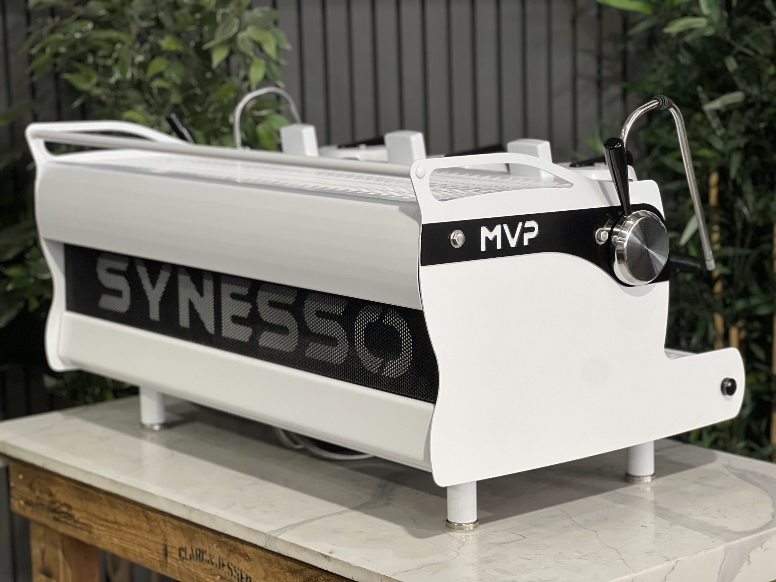 Synesso MVP 3 Group Black & White