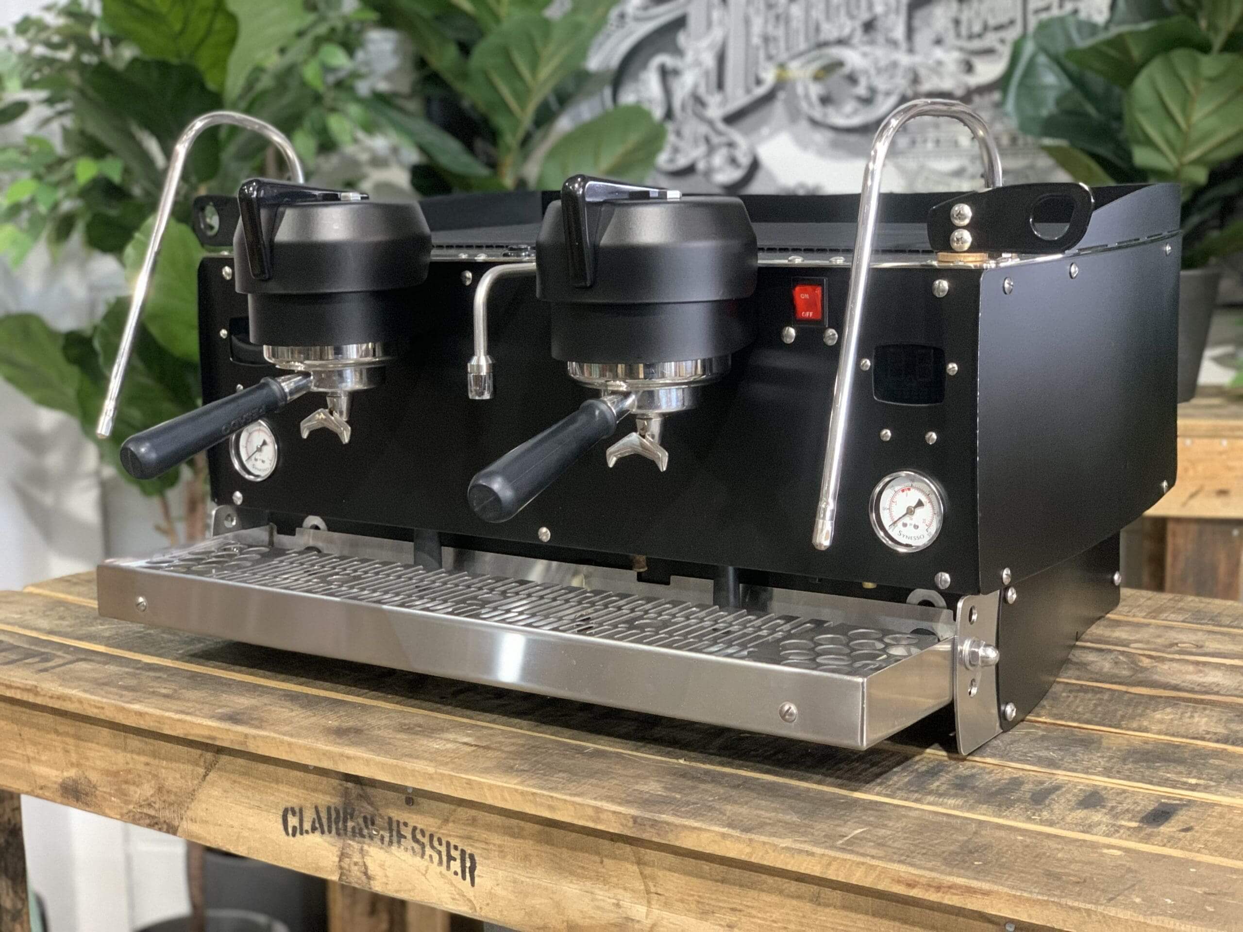 Synesso S200 2 Group Black