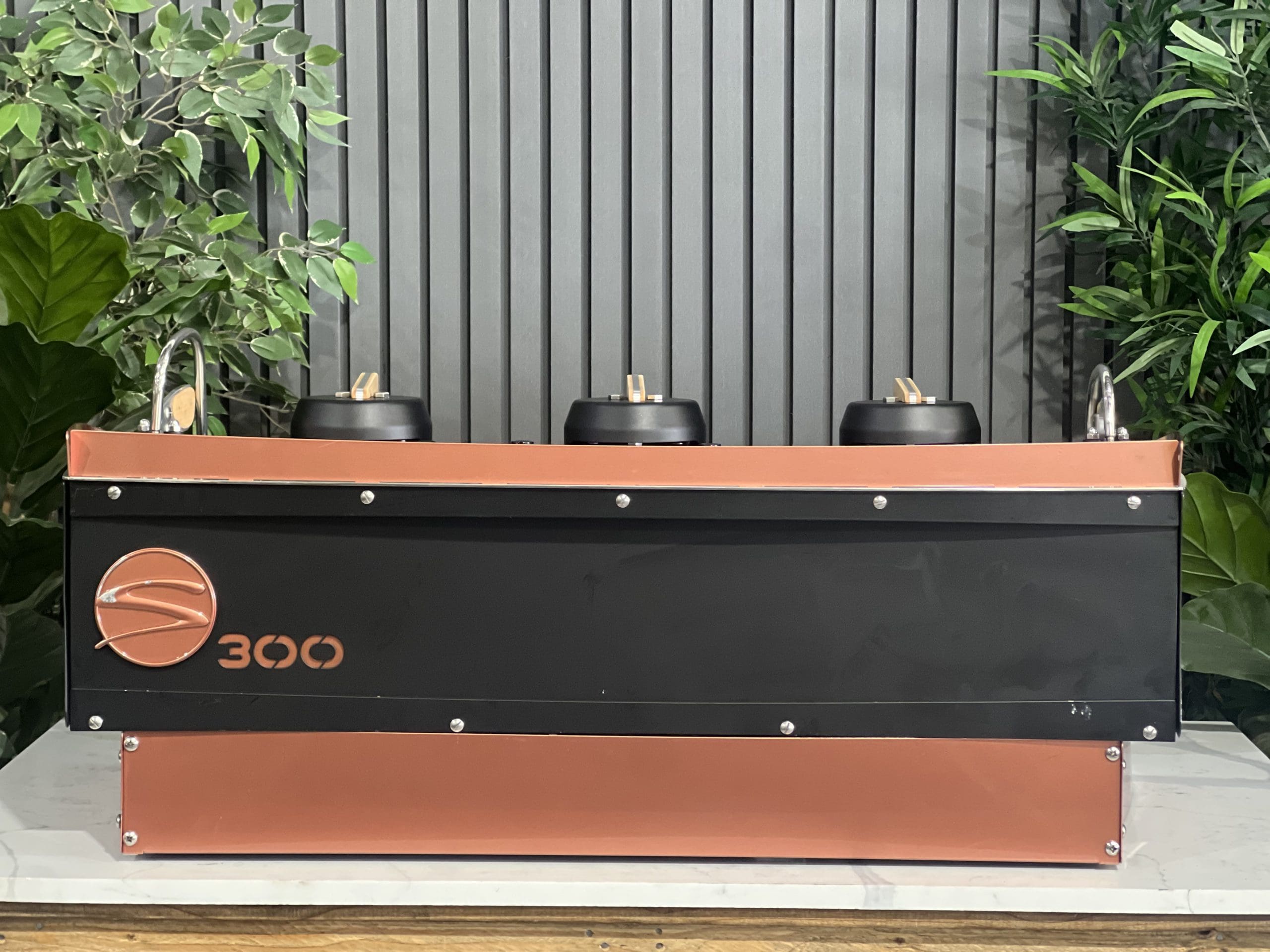 Synesso S300 3 Group Black Espresso Coffee Machine 1858 Princes Highway Clayton, VIC 3168 Coffee Machine Warehouse