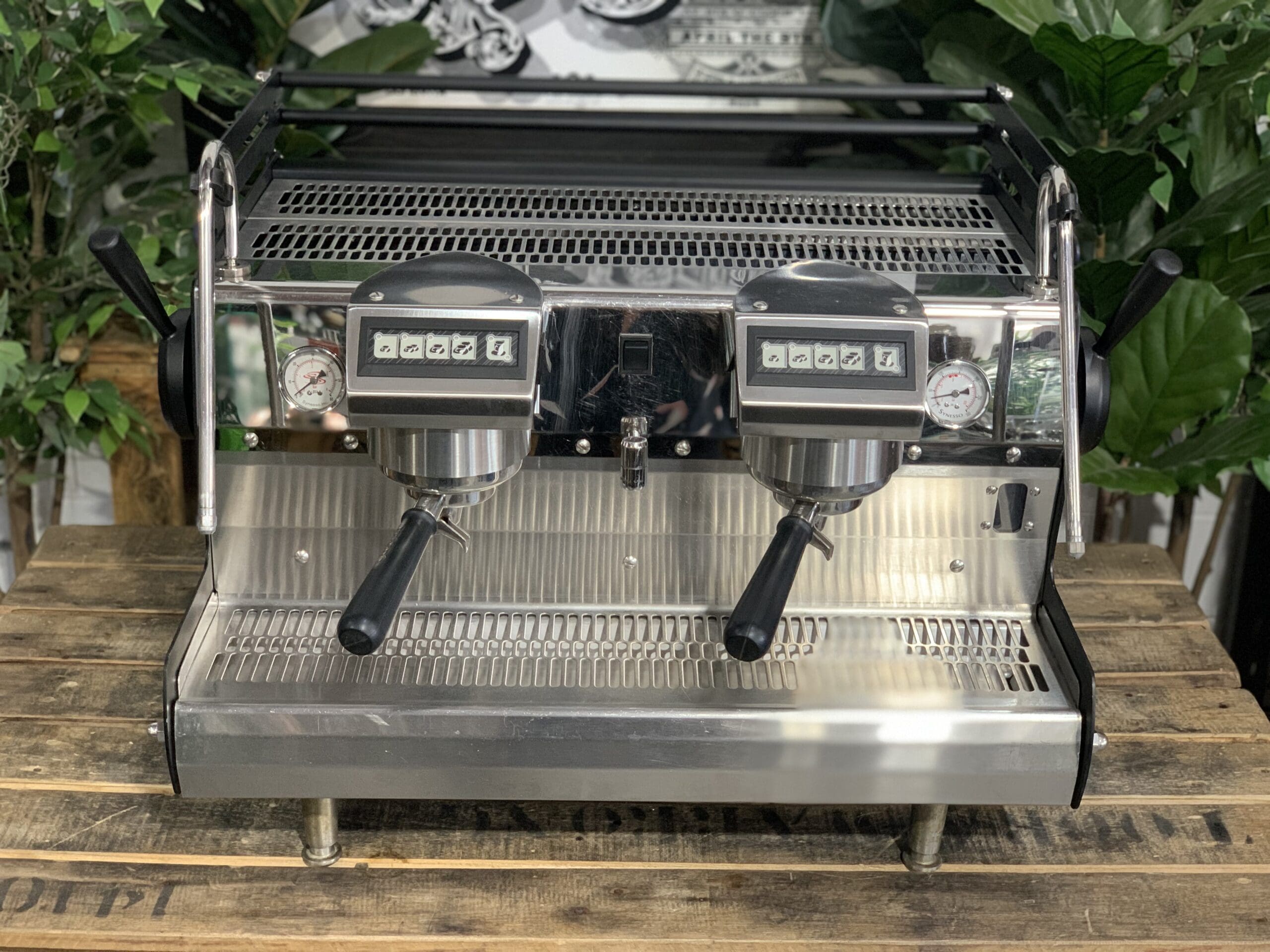 Synesso Sabre 2 Group Black