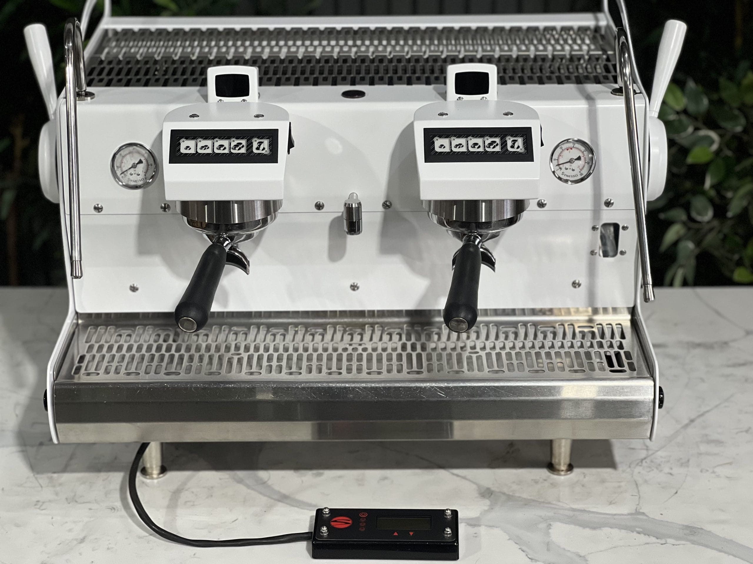 Synesso Sabre Pull Out PID 2 Group White