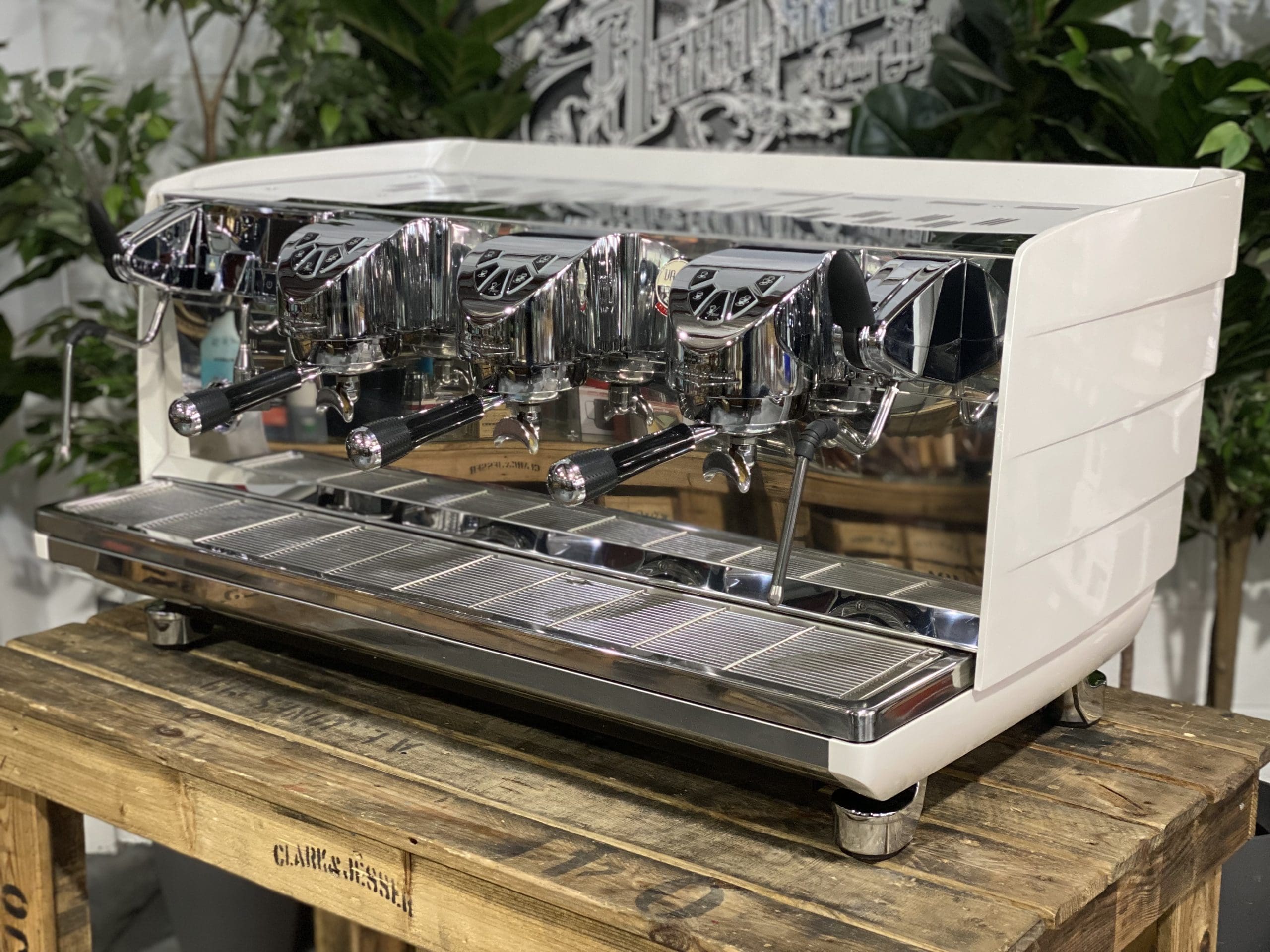 Victoria Arduino White Eagle T3 3 Group White Espresso Coffee Machine