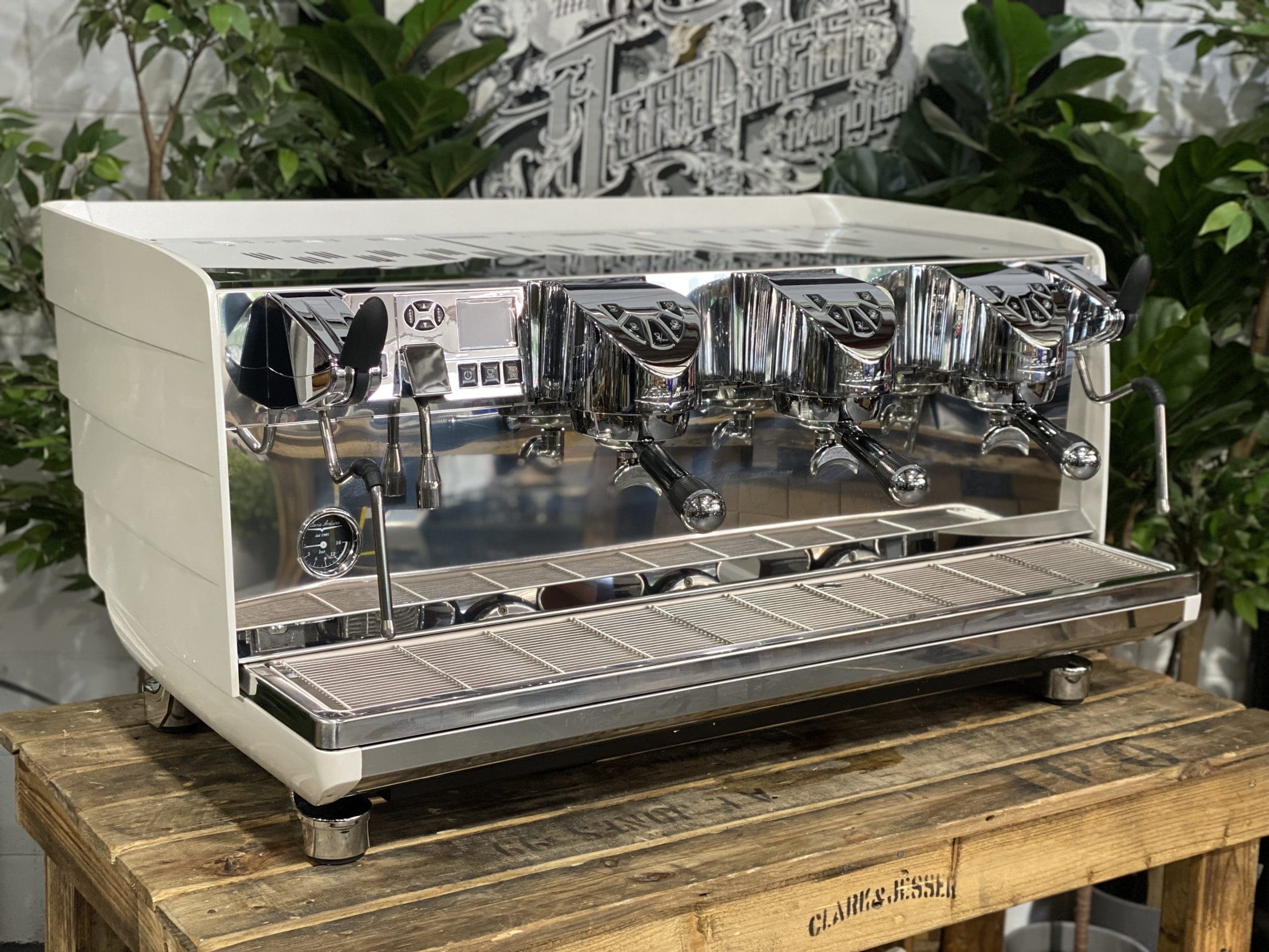 Victoria Arduino White Eagle T3 3 Group White Espresso Coffee Machine