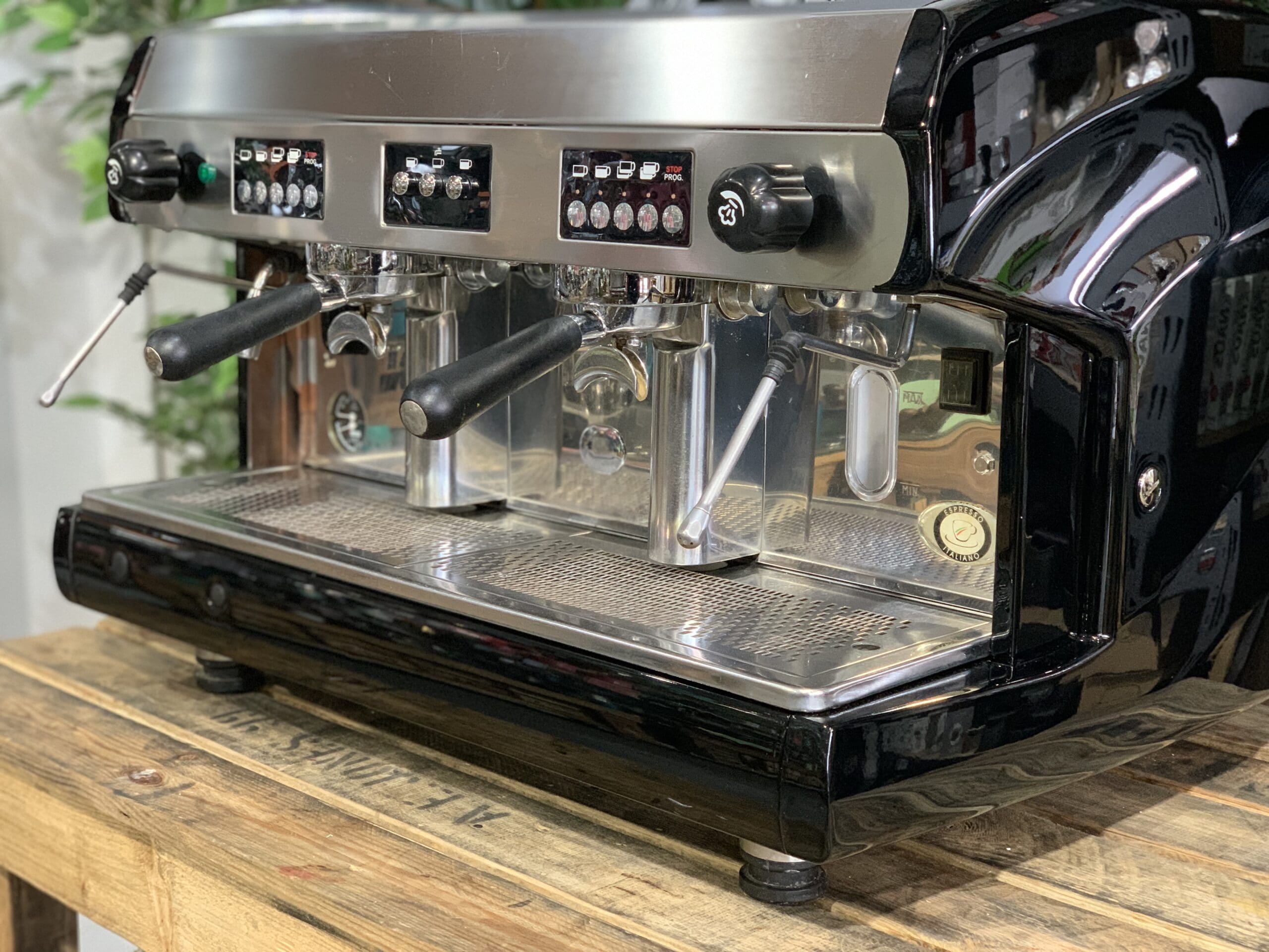 Wega Polaris 2 Group High Cup Metallic Black