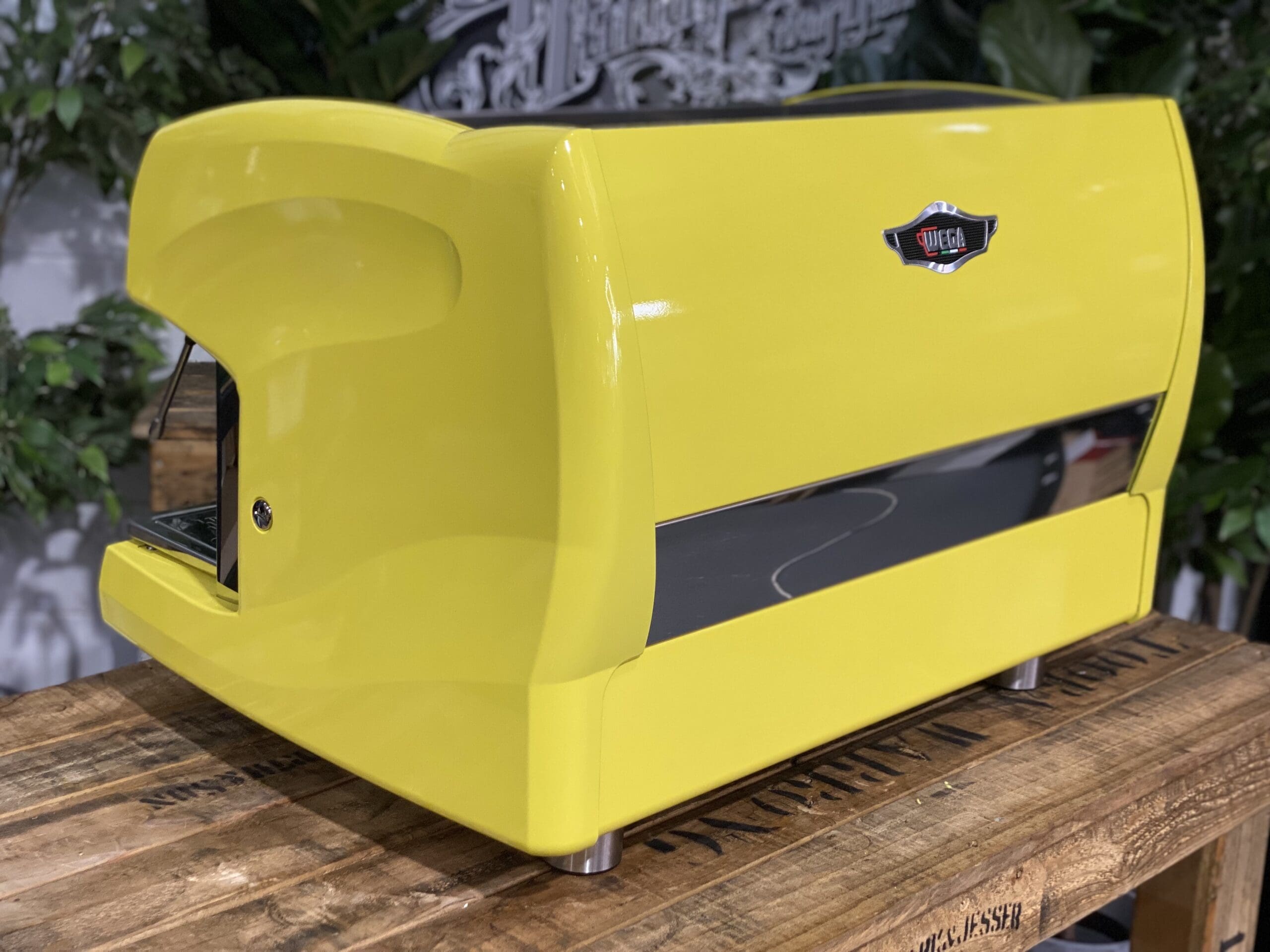 Wega Polaris High Cup 2 Group Bright Yellow