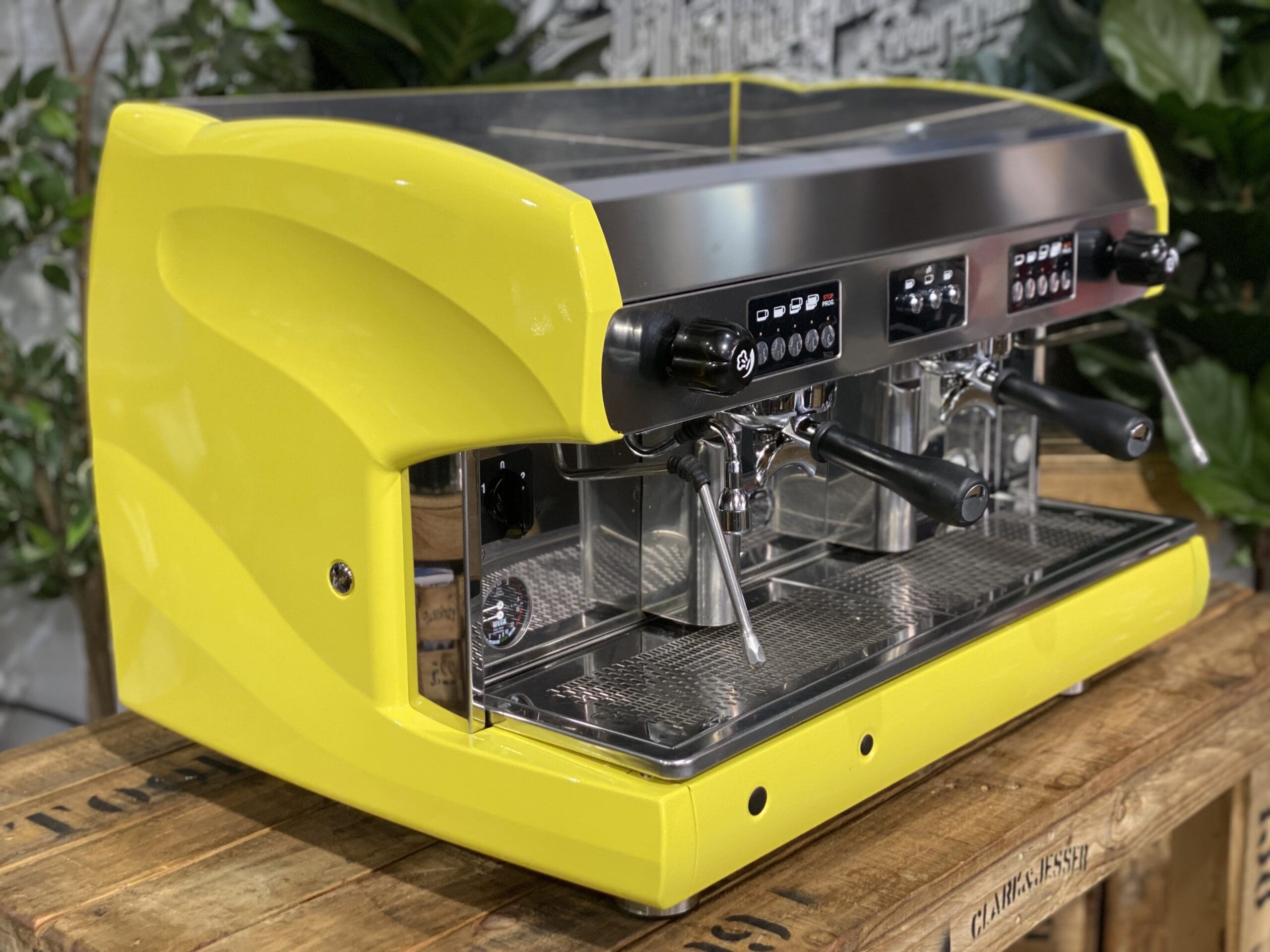 Wega Polaris High Cup 2 Group Bright Yellow