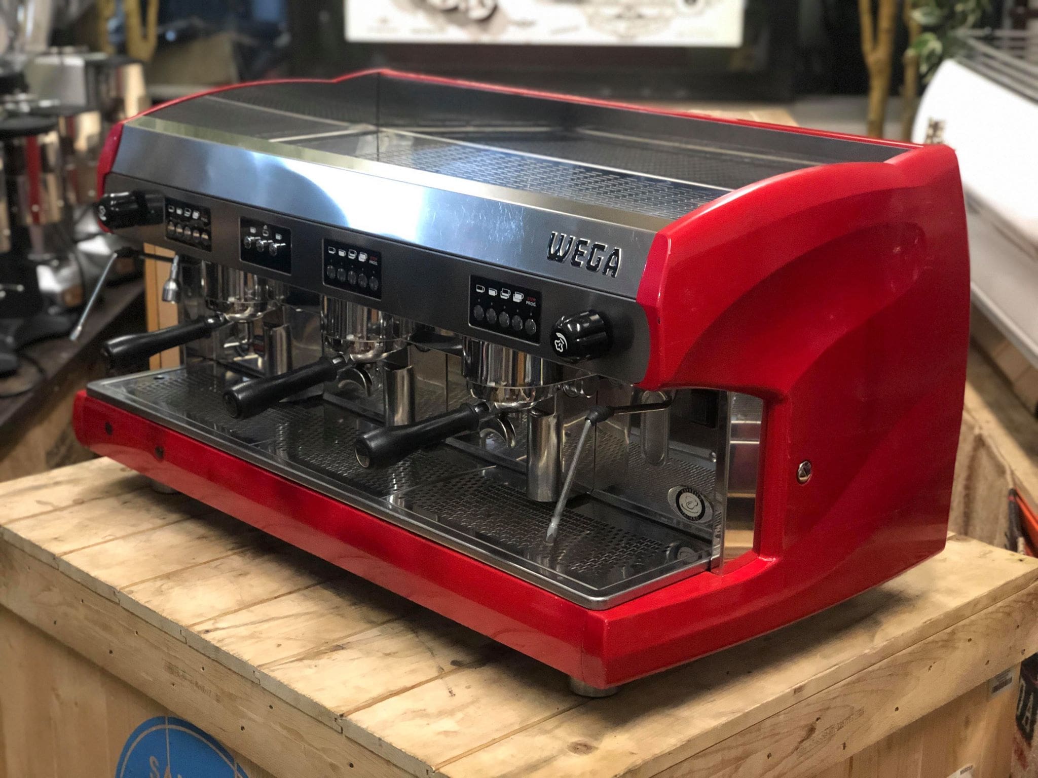 Wega  Polaris 3 Group Low Cup Red