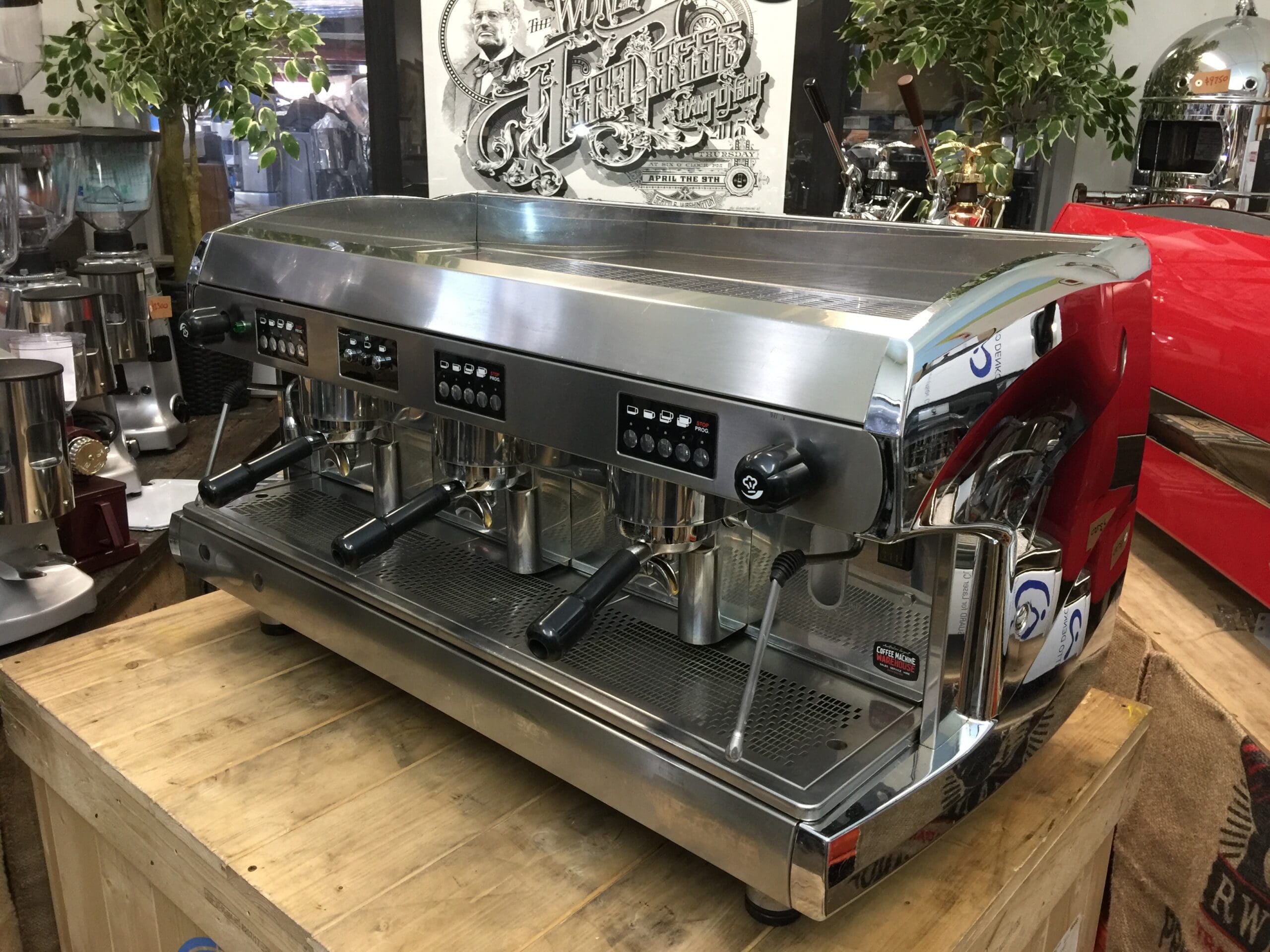 Wega  Polaris 3 Group Low Cup Chrome