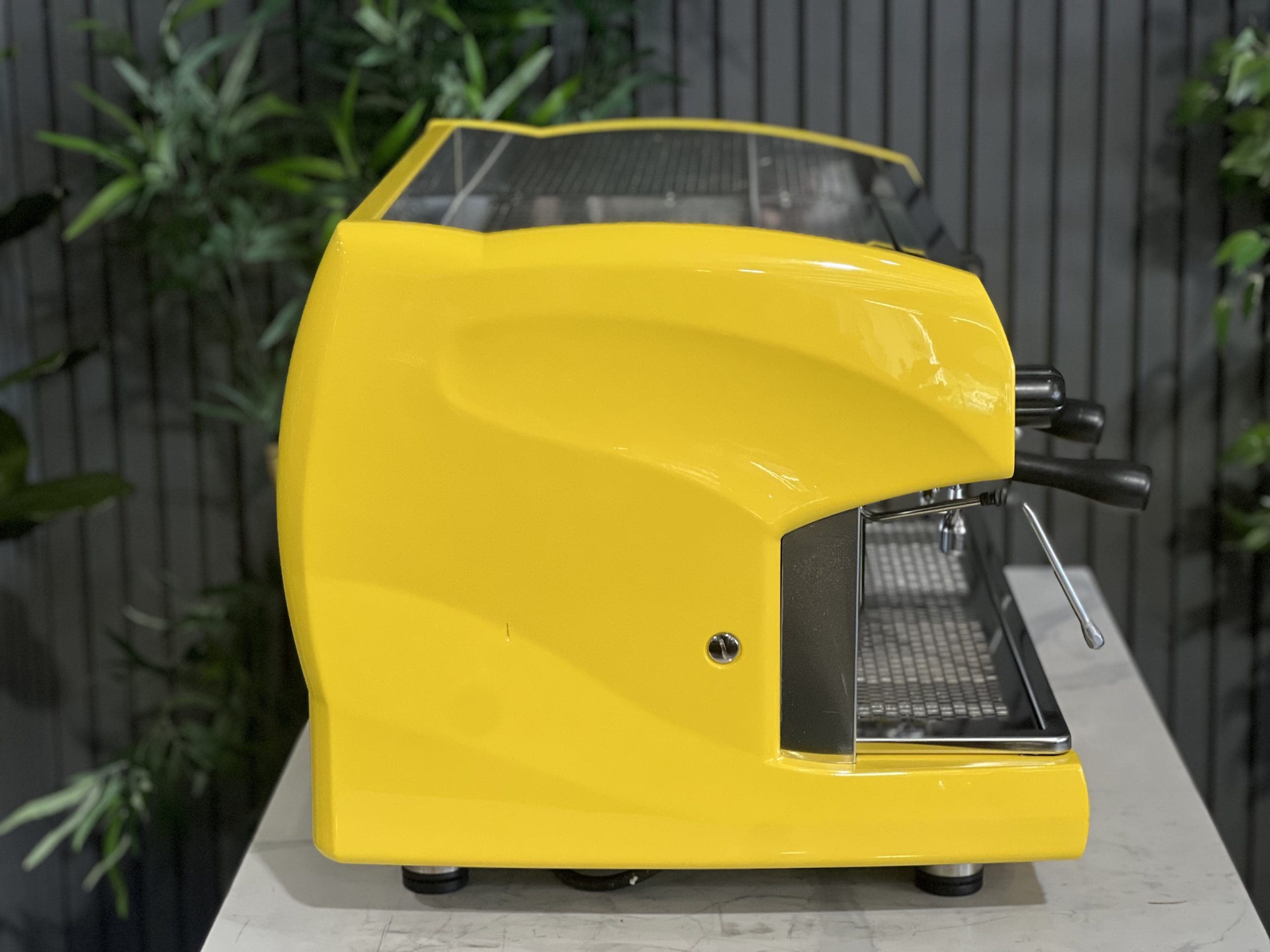 Wega Polaris 2 Group High Cup Yellow