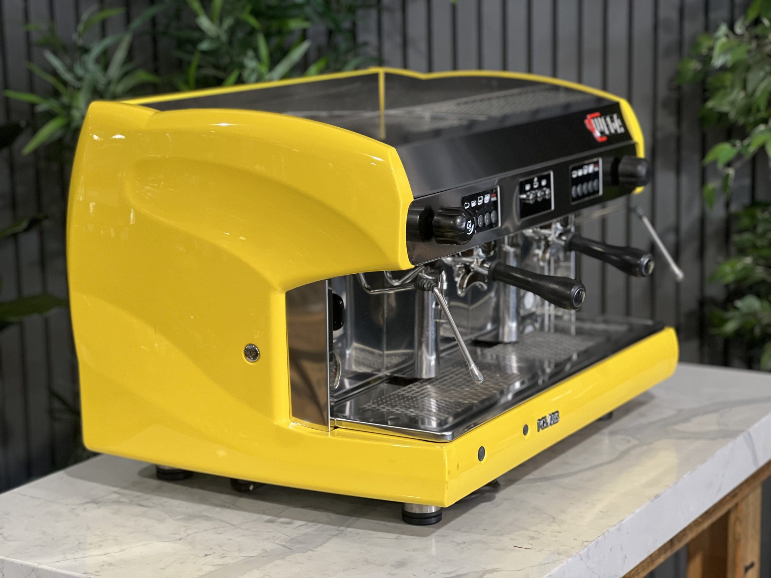 Wega Polaris 2 Group High Cup Yellow