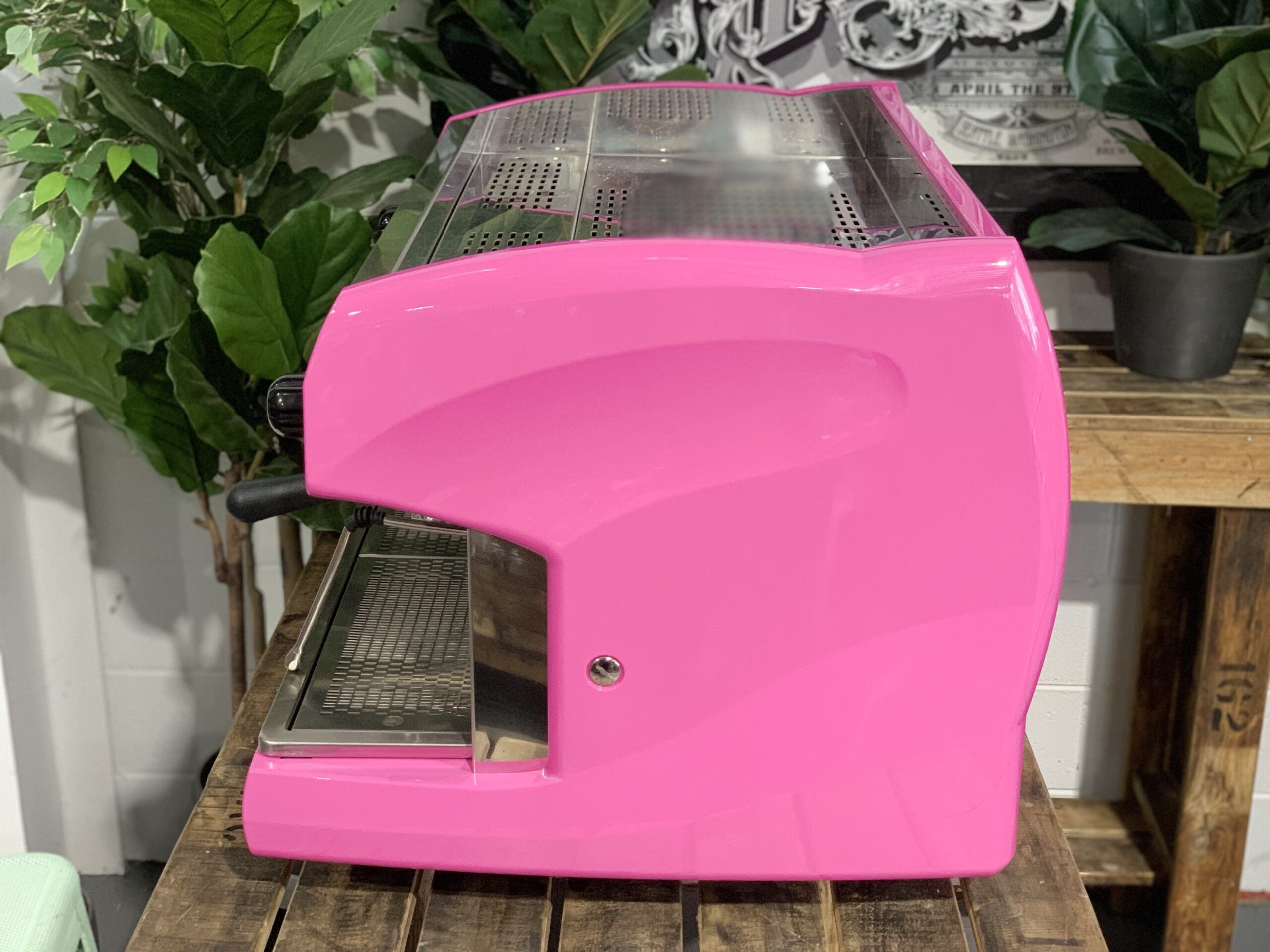 Wega Polaris 2 Group Low Cup Hot Pink