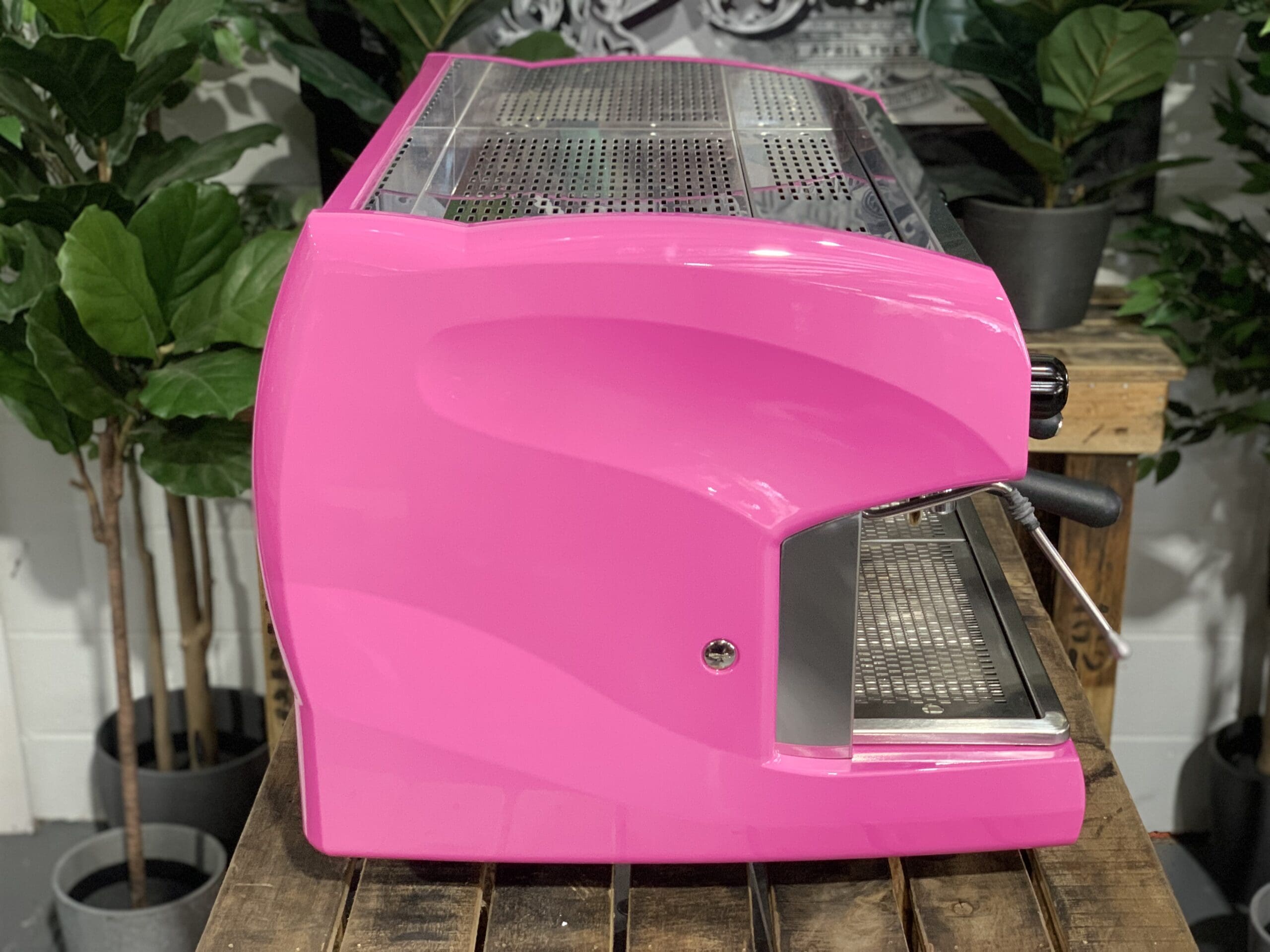 Wega Polaris 2 Group Low Cup Hot Pink