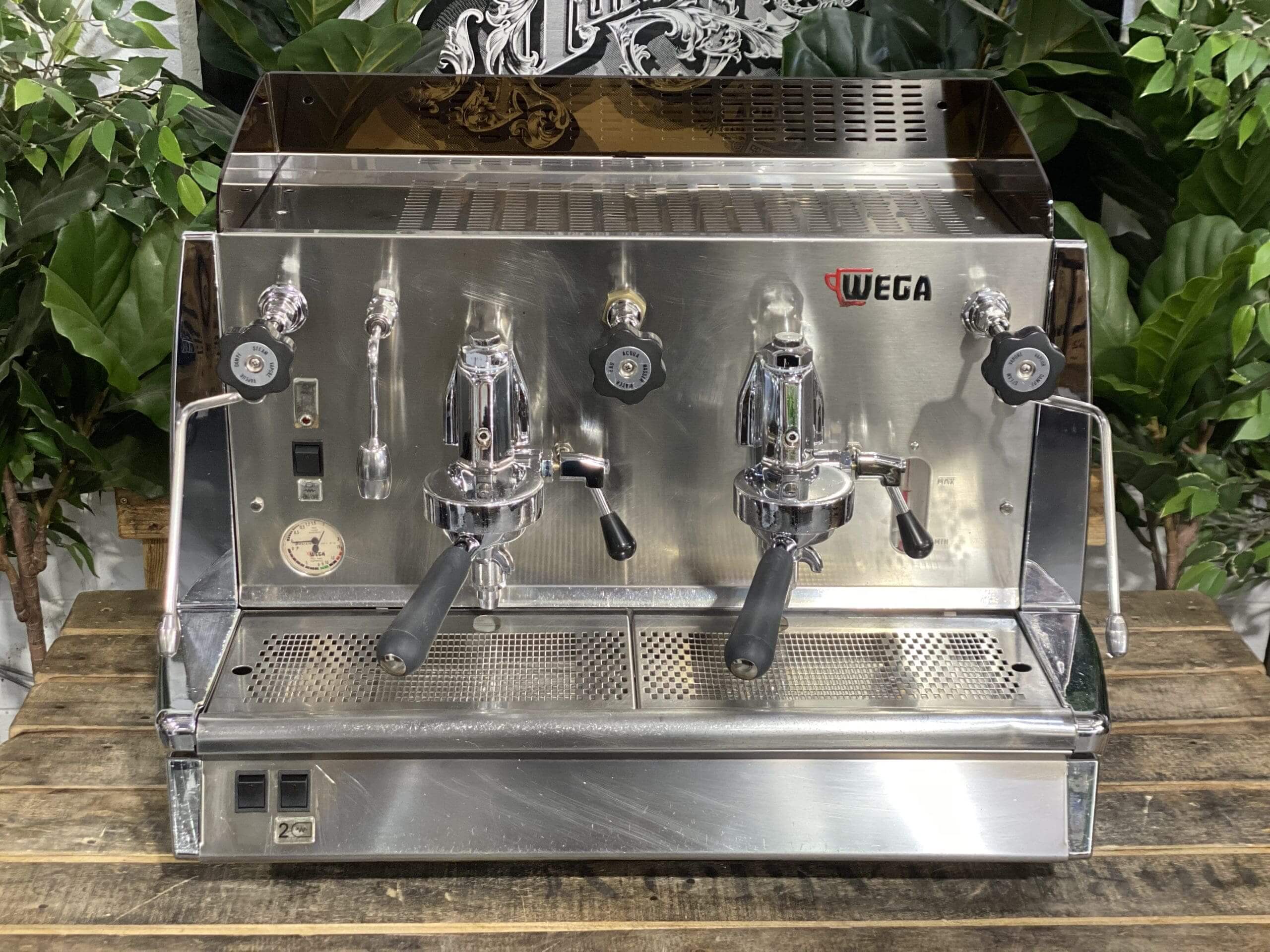 Wega Vela Vintage 2 Group Chrome