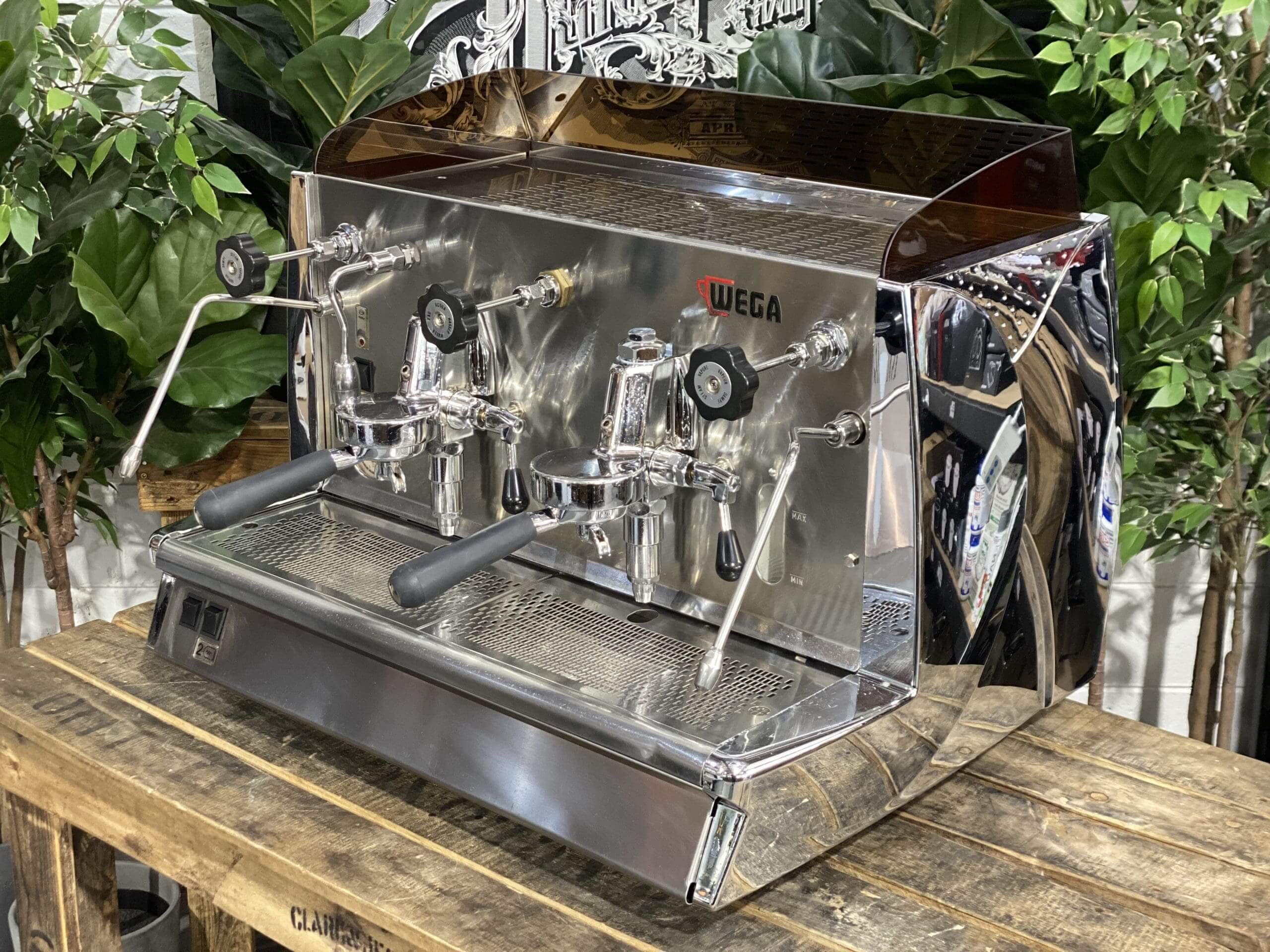 Wega Vela Vintage 2 Group Chrome