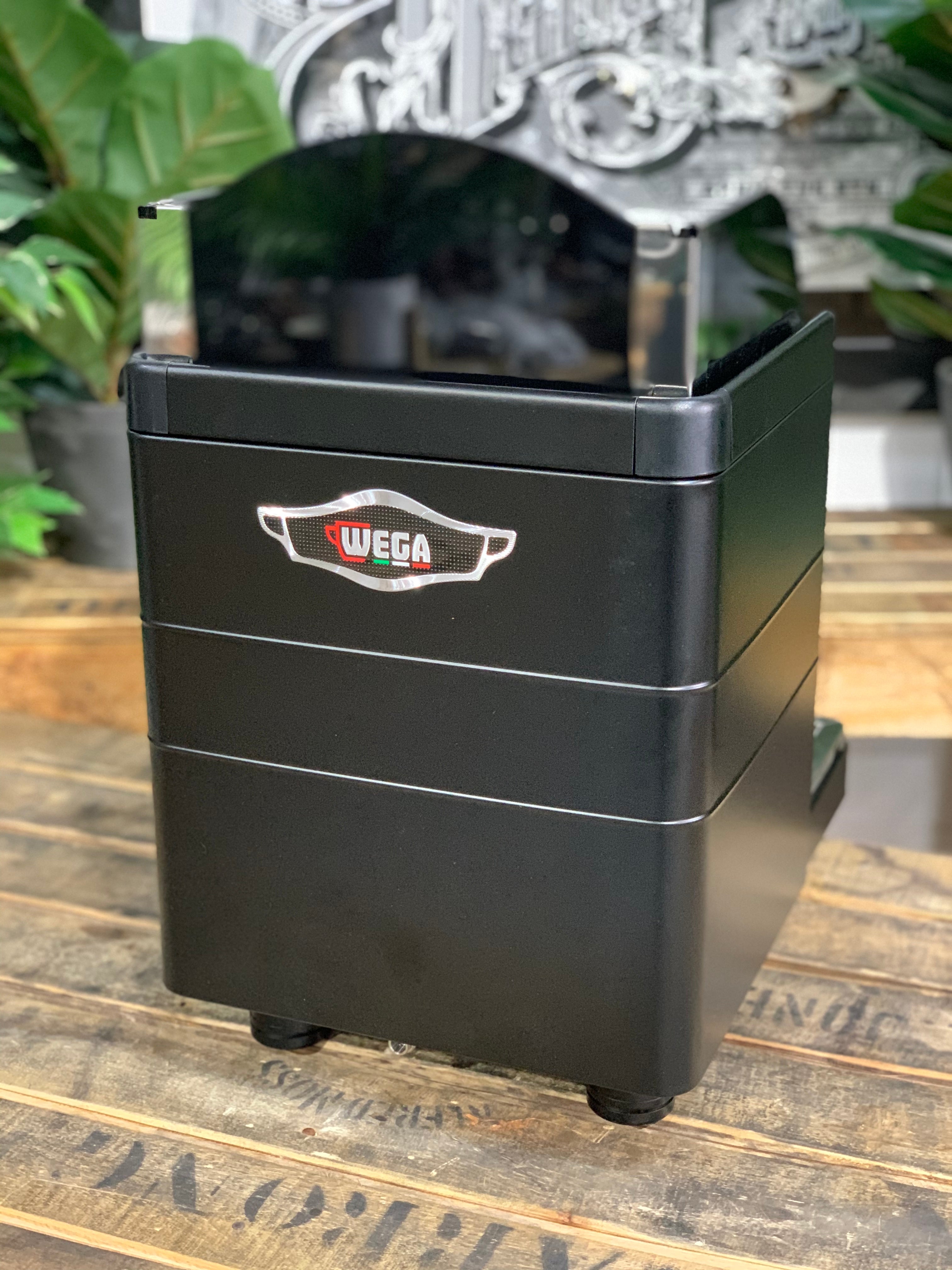 Wega Mininova Classic 1 Group Black & Wooden Accents - Used