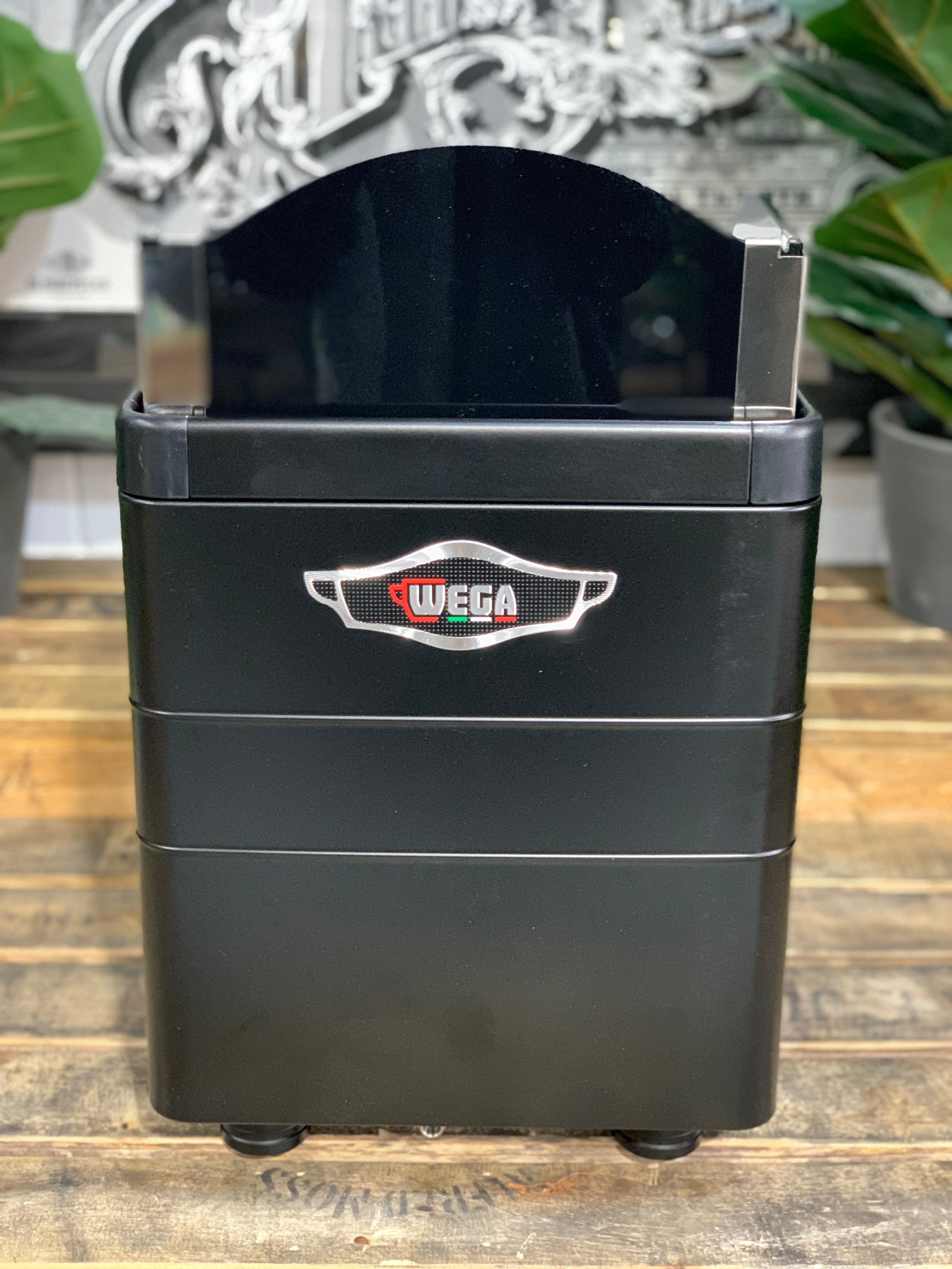 Wega Mininova Classic 1 Group Black & Wooden Accents - Used