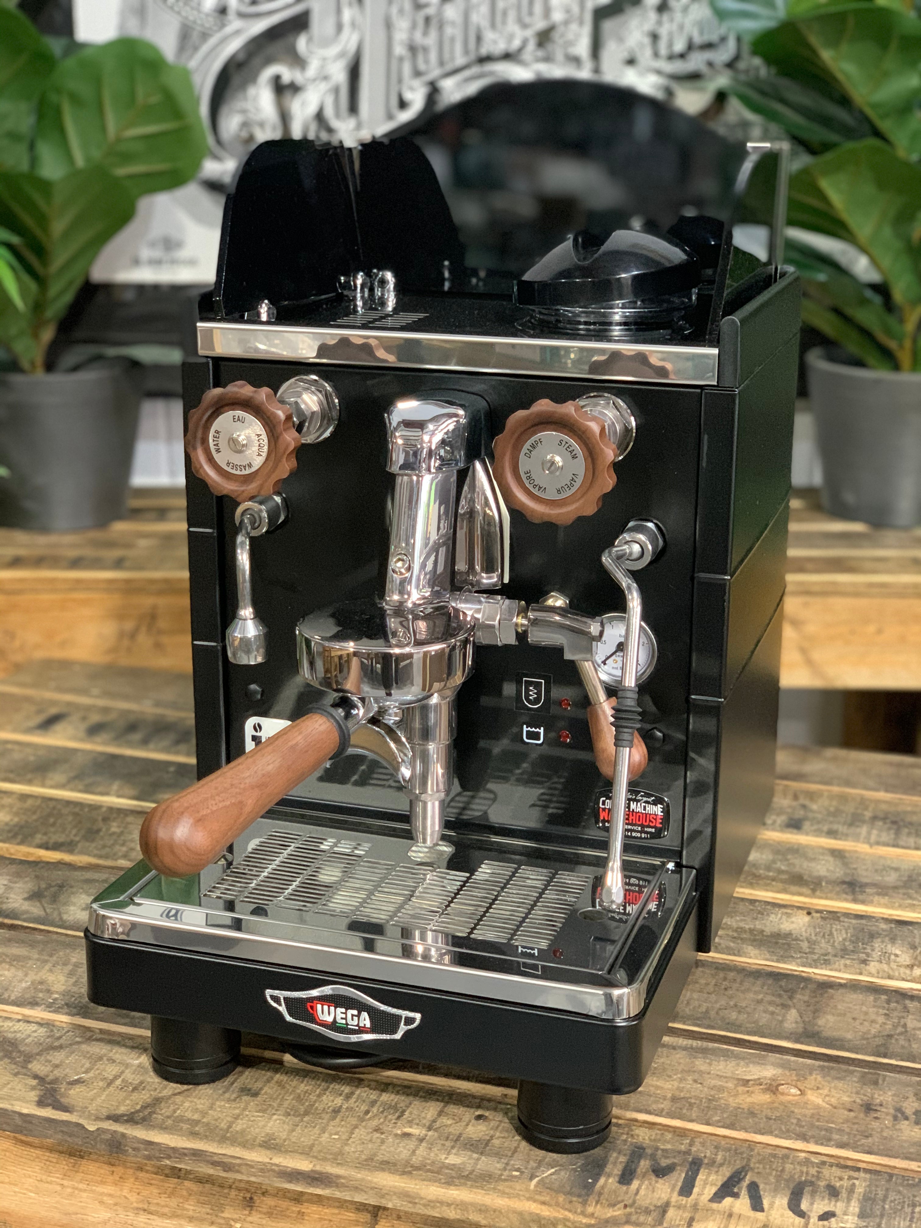 Wega Mininova Classic 1 Group Black & Wooden Accents - Used