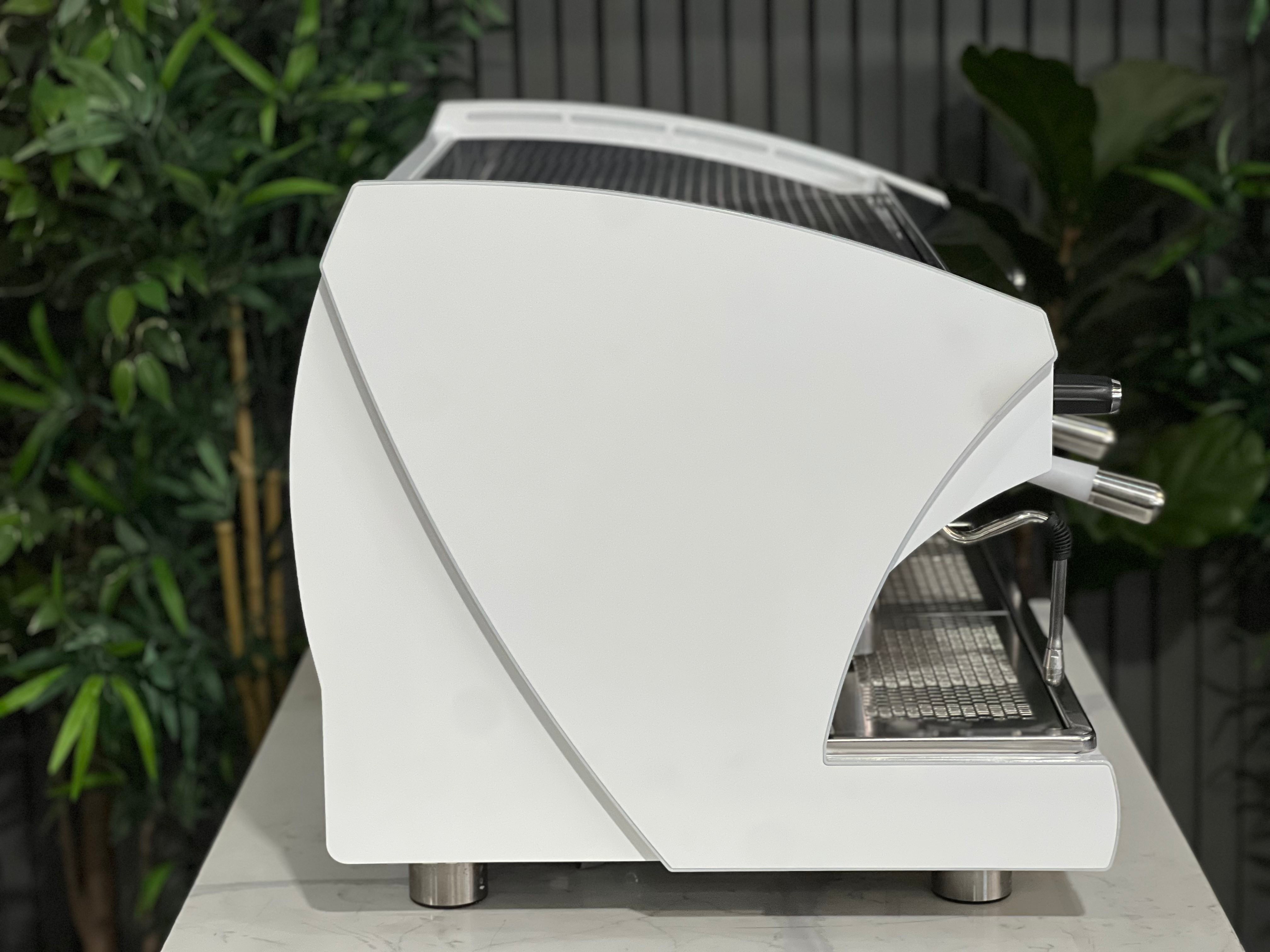 Wega Polaris Tron 2 Group White