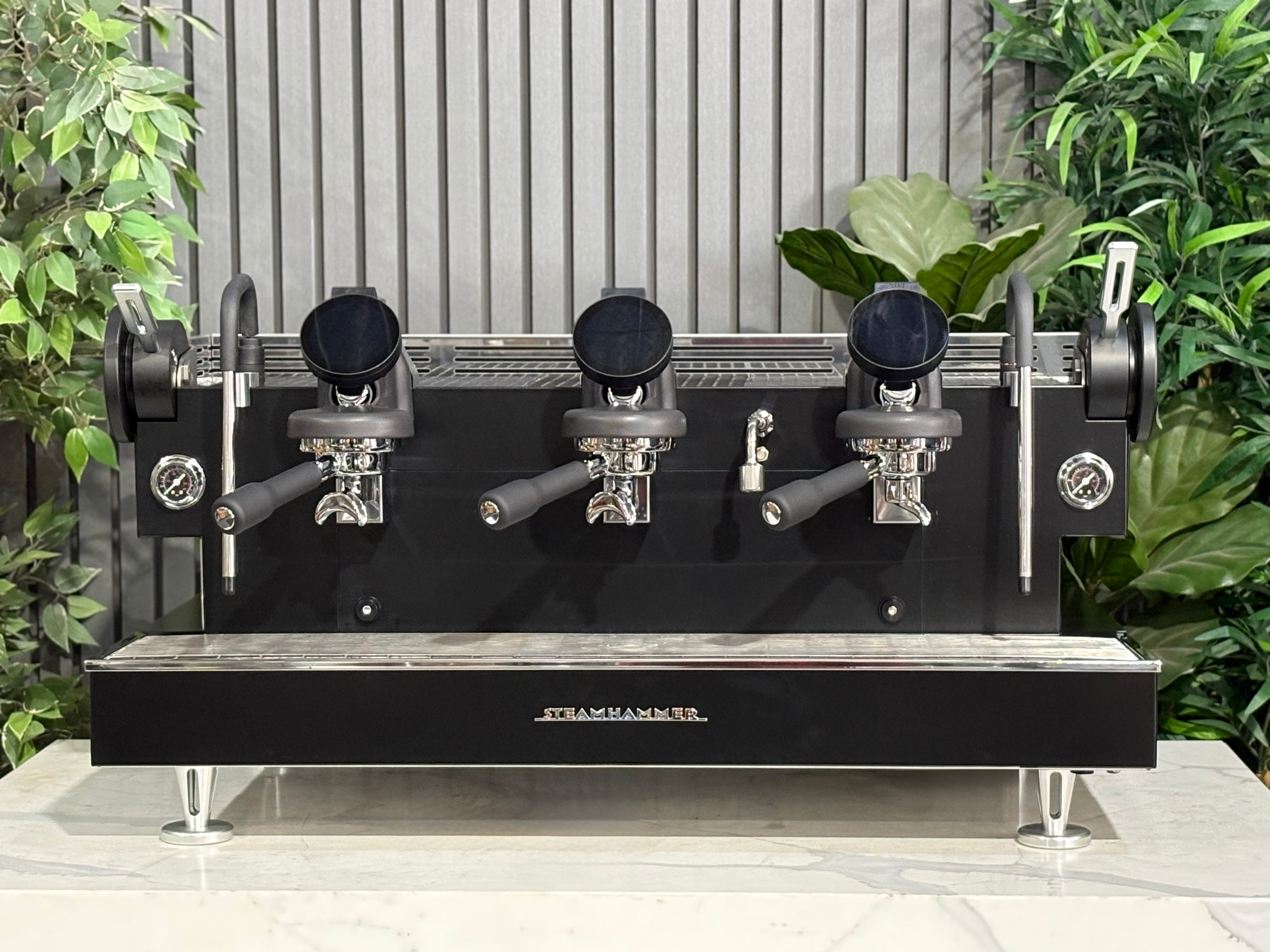 XLVI Steamhammer X 3 Group Black New